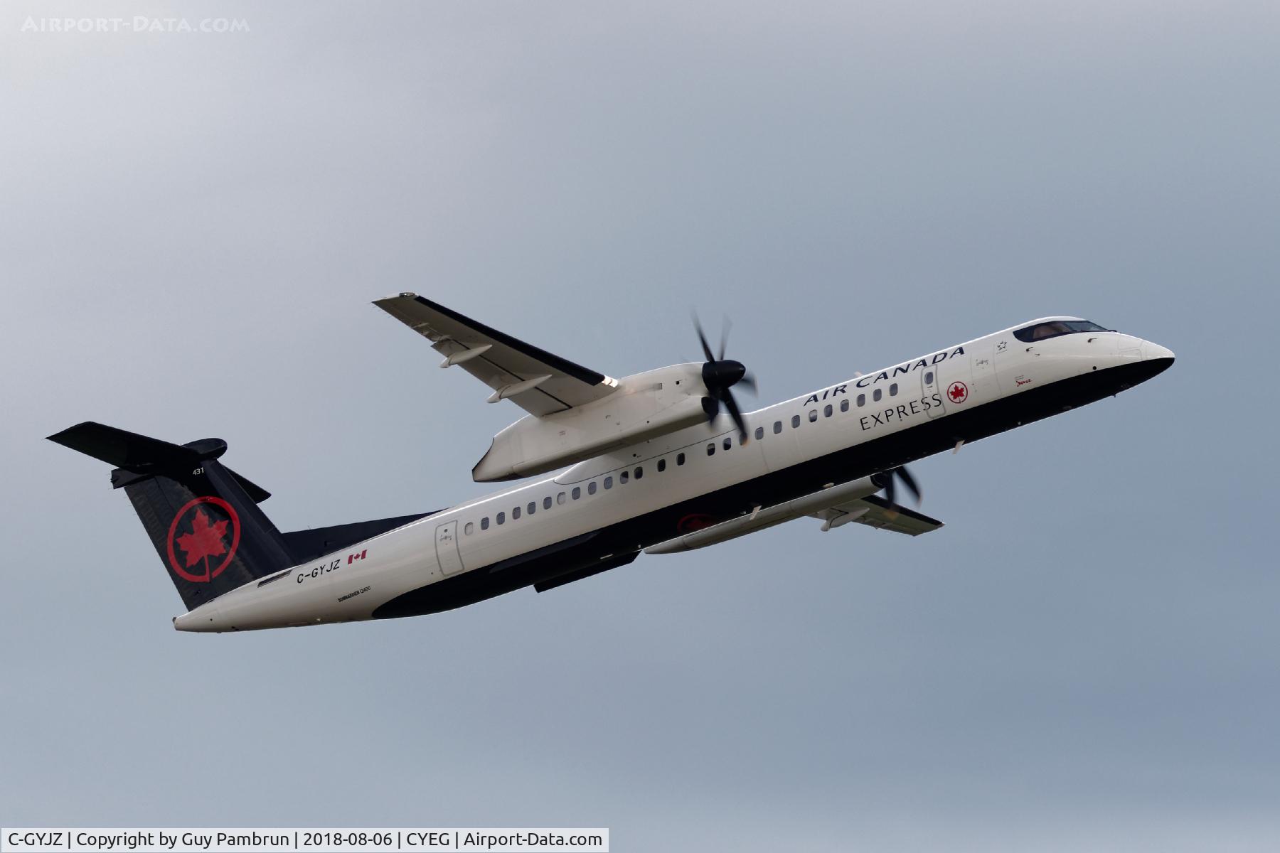 C-GYJZ, 2016 Bombardier DHC-8-402 Q400 Dash 8 C/N 4524, Departing