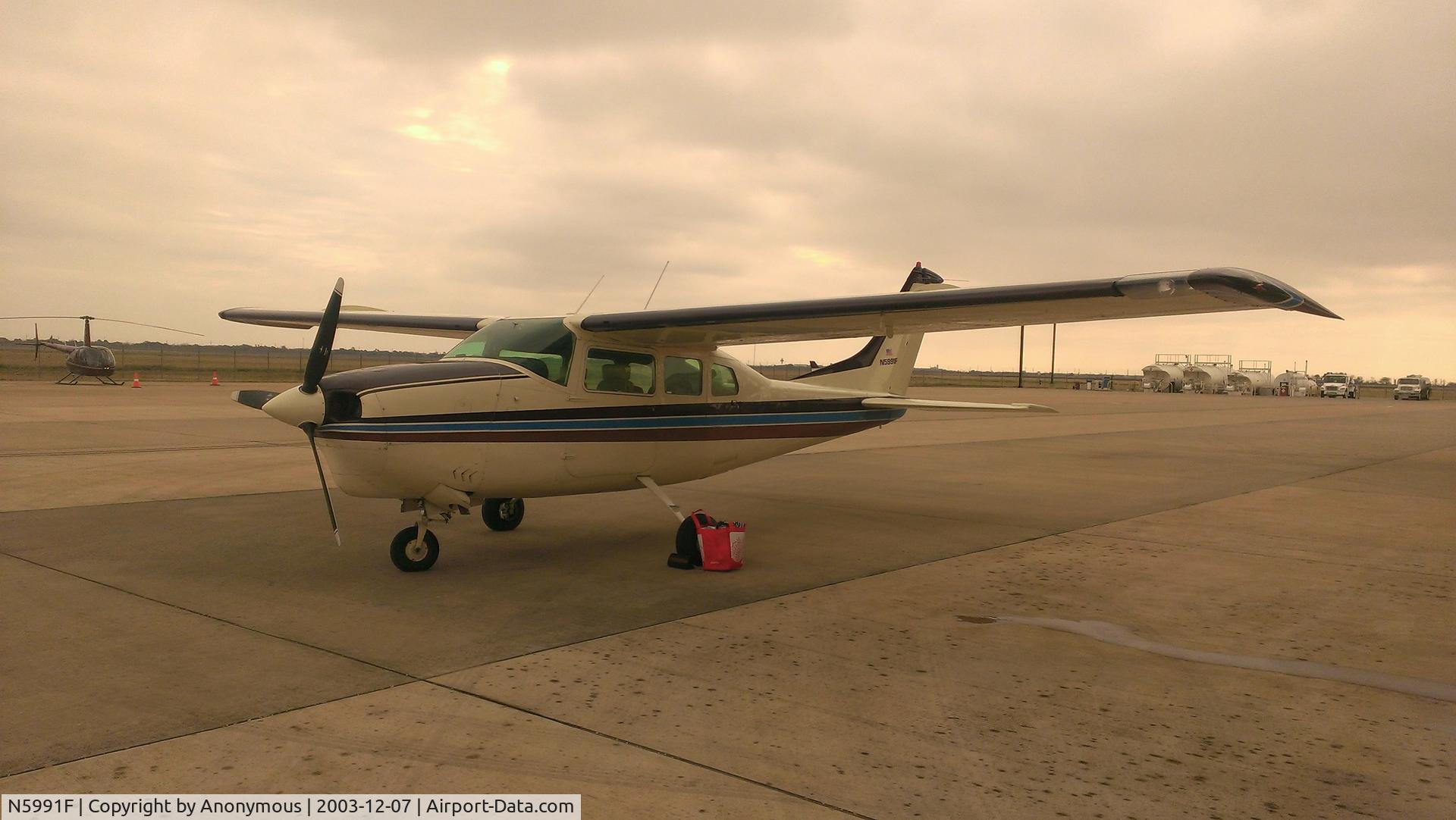 N5991F, 1968 Cessna 210H Centurion C/N 21058991, Dec 2013 somewhere in Texas