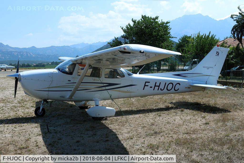 F-HJOC, 2007 Cessna 172S C/N 172S10505, Parked