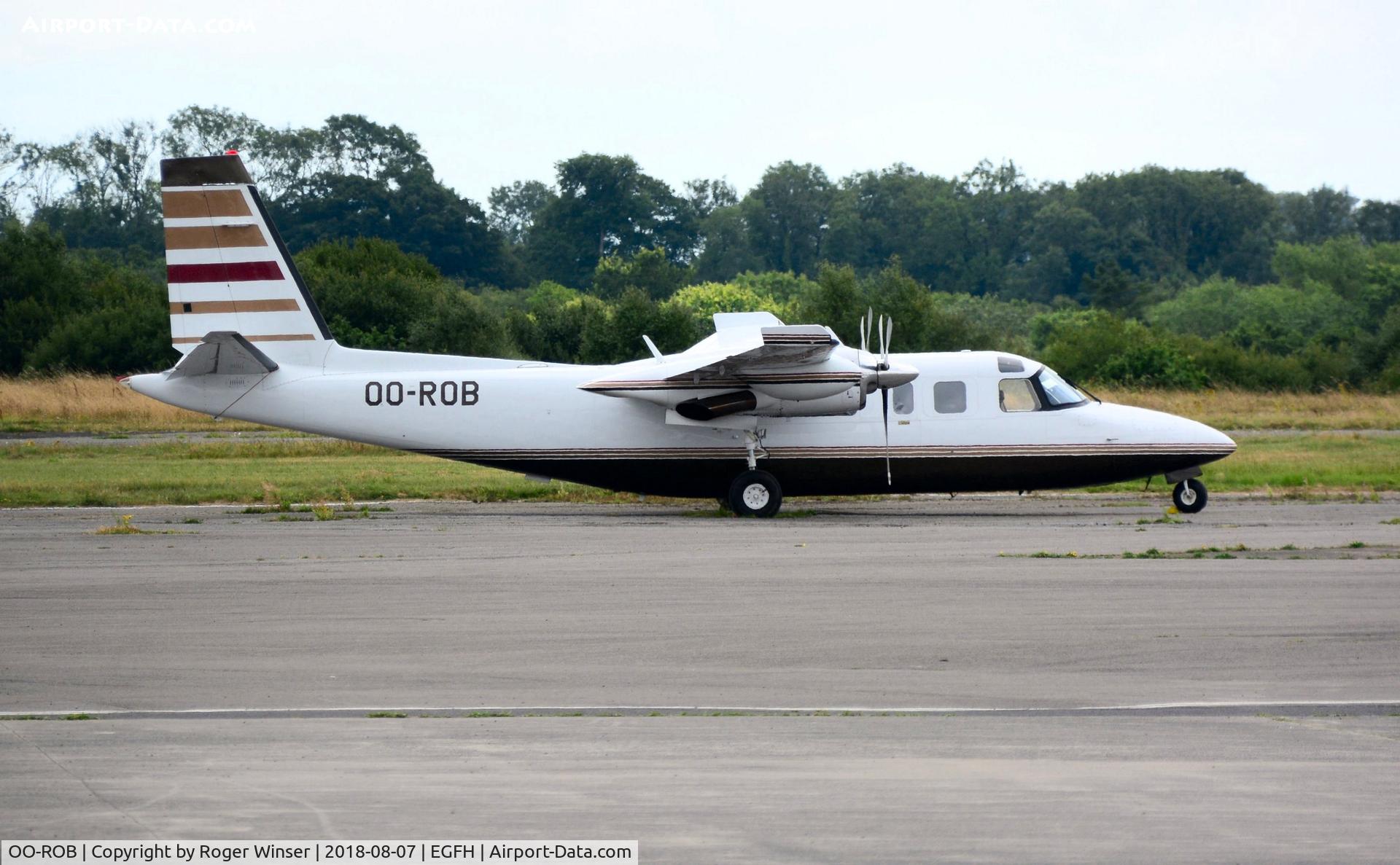 OO-ROB, 1977 Rockwell 690B-GR Turbo Commander C/N 11409, Visiting Rockwell Turbo Commander operated by Robsa International.
