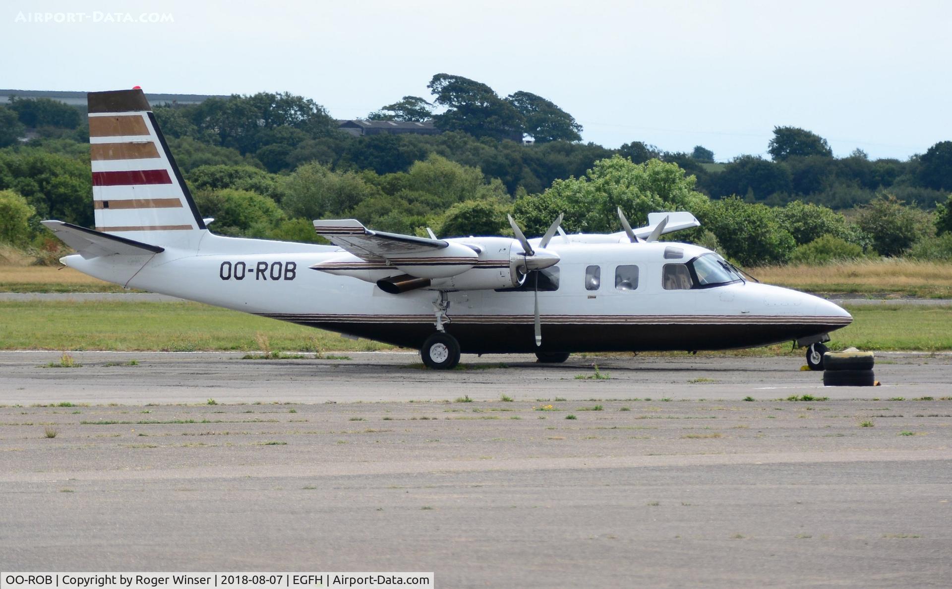 OO-ROB, 1977 Rockwell 690B-GR Turbo Commander C/N 11409, Visiting Rockwell Turbo Commander operated by Robsa International.