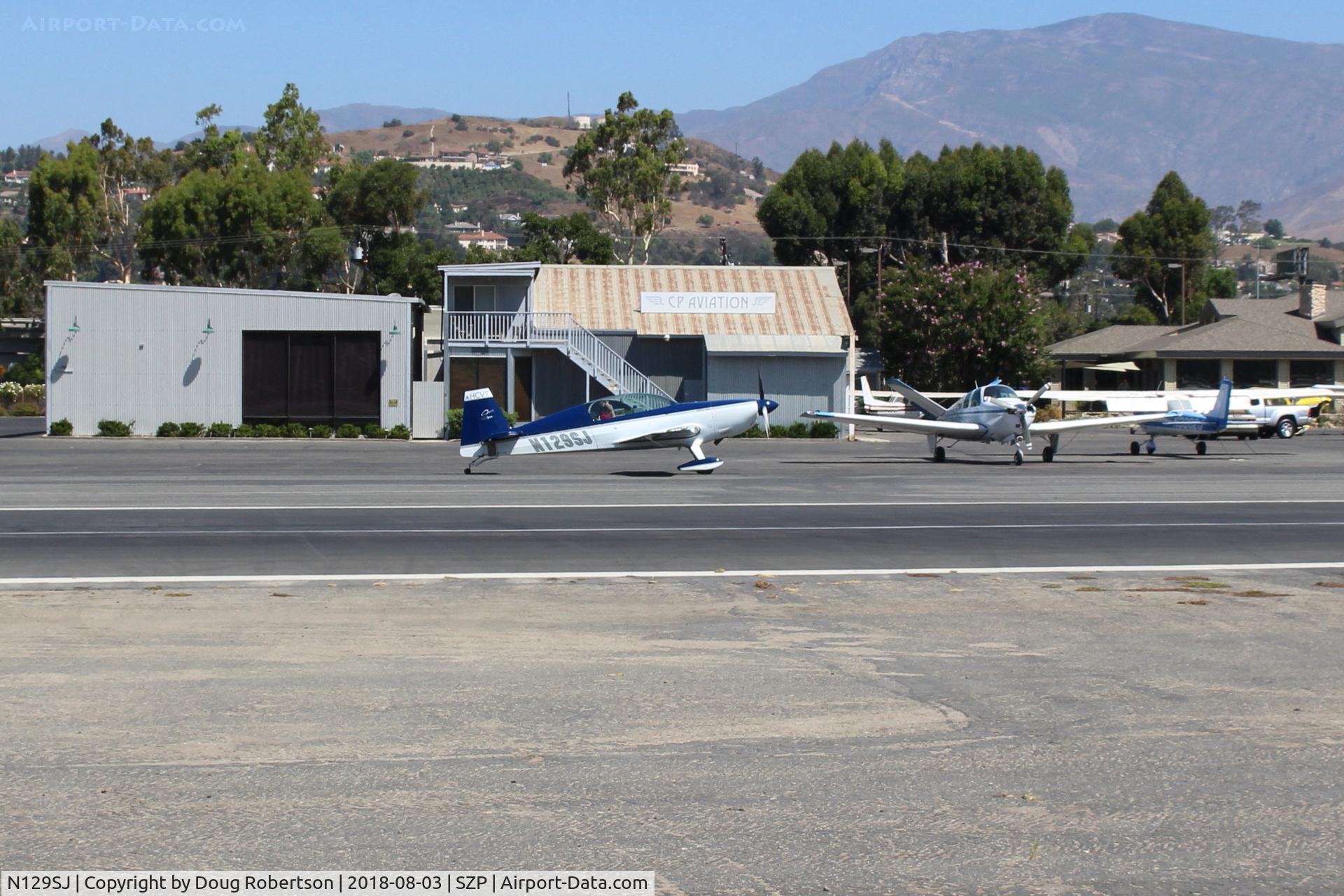 N129SJ, 2001 Extra EA-300L C/N 129, 2001 Extra Flugzeugbau Gmbh EA-300/L, Lycoming AEIO-540 300 Hp, taxi to Rwy 22