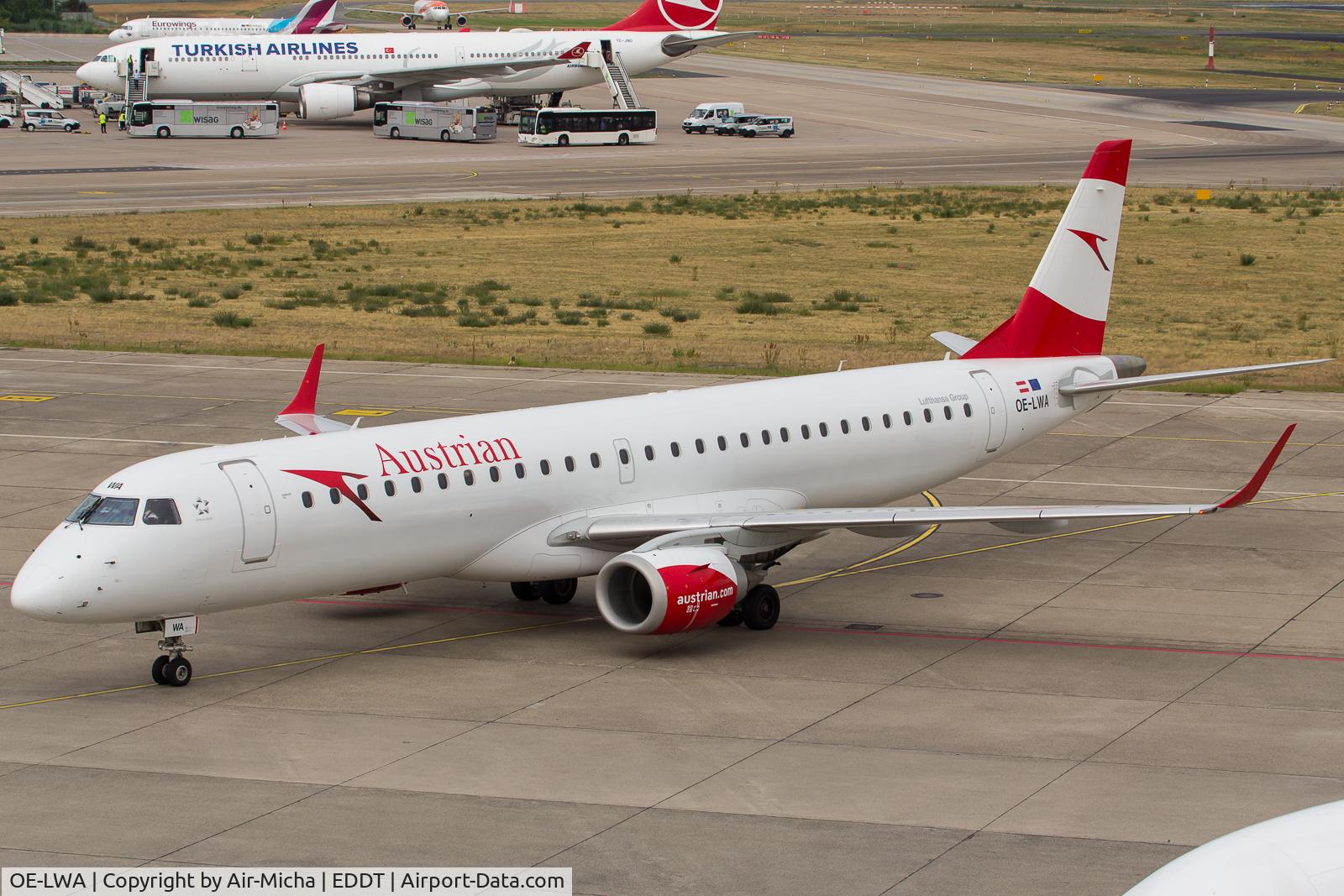 OE-LWA, 2009 Embraer 190LR (ERJ-190-200LR) C/N 19000314, Austrian Airlines
