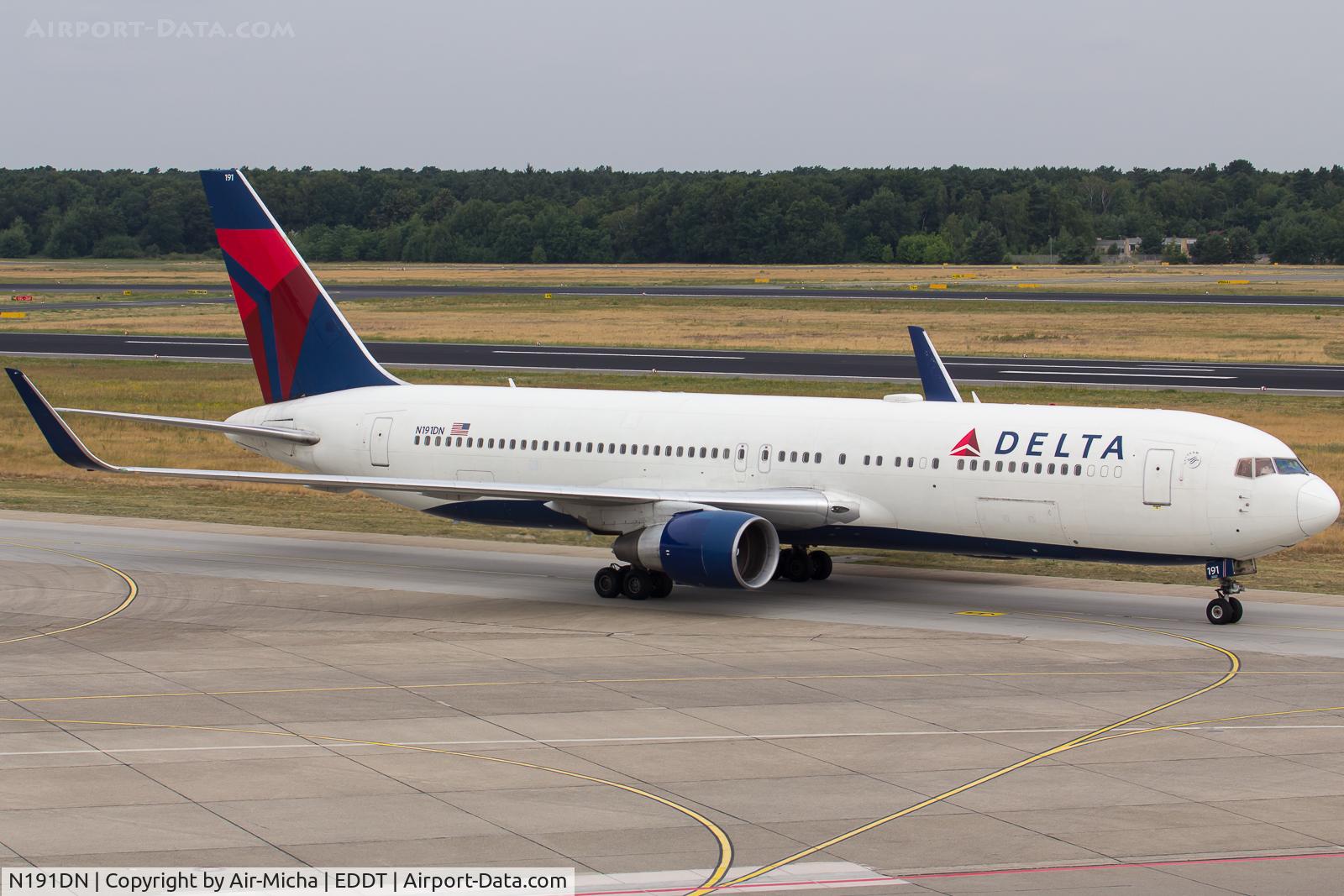 N191DN, 1997 Boeing 767-332 C/N 28448, Delta Air Lines