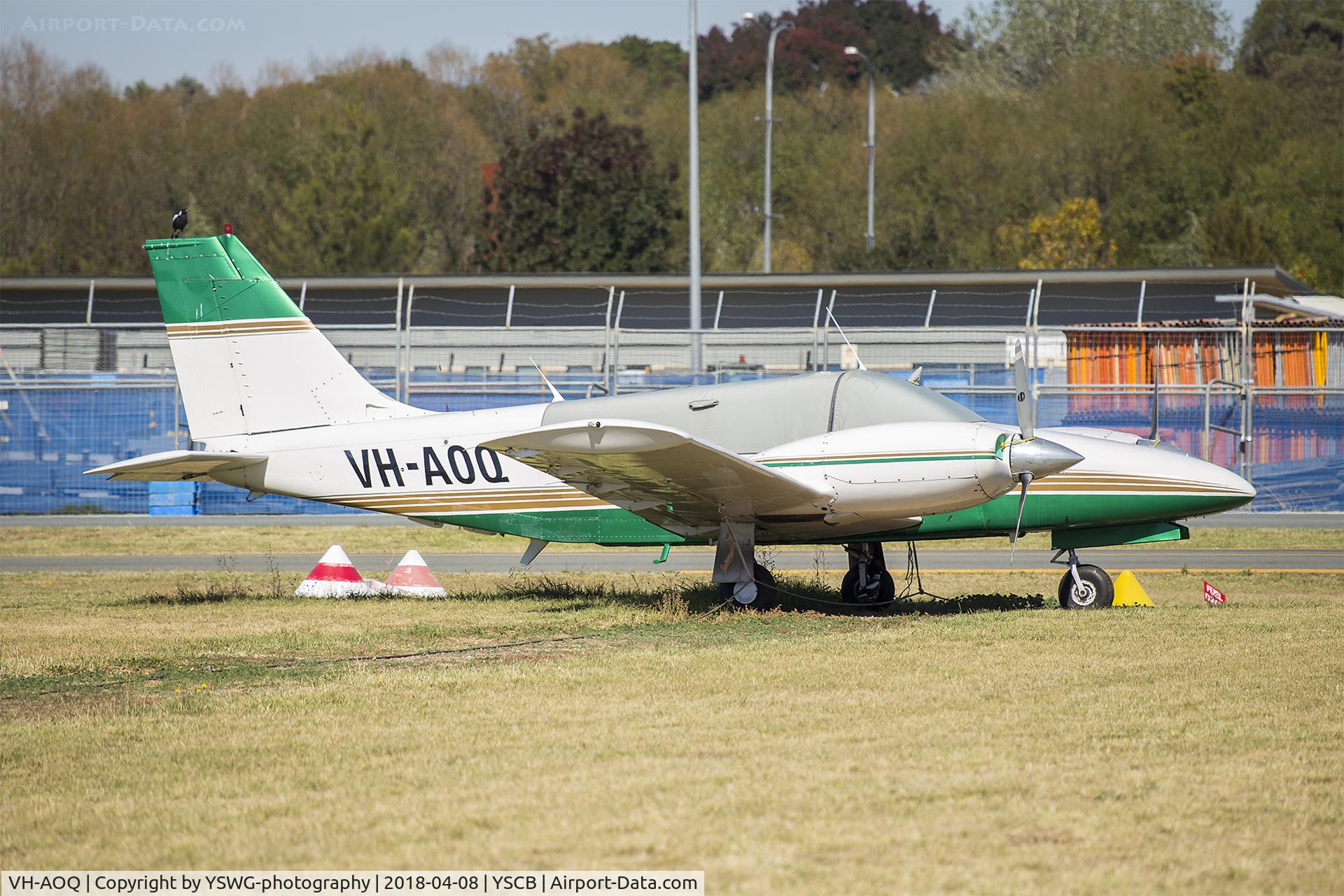 VH-AOQ, 1979 Piper PA-34-200T Seneca C/N 34-7970178, Piper PA-34-200T Seneca (VH-AOQ) at Canberra Airport