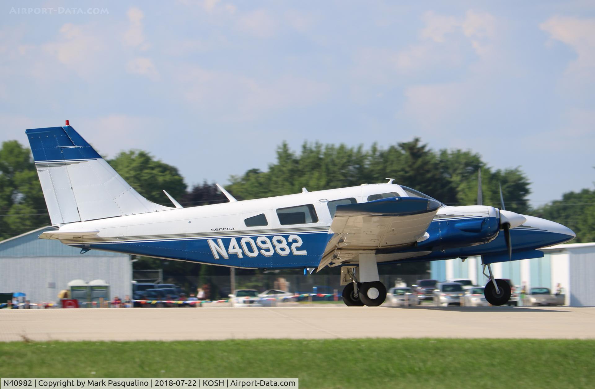 N40982, 1974 Piper PA-34-200 Seneca C/N 34-7450095, Piper PA-34-200