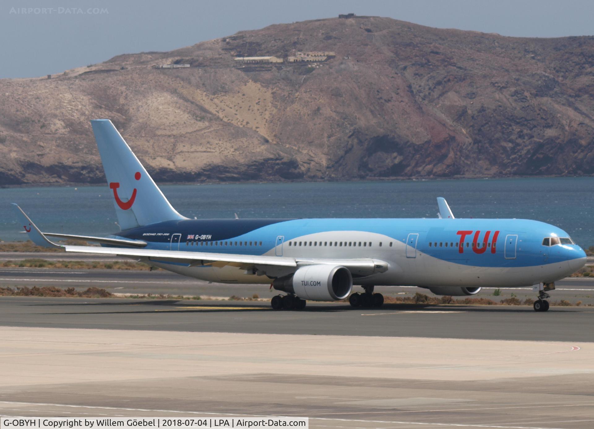 G-OBYH, 1999 Boeing 767-304/ER C/N 28883, Taxi to runway of LPA