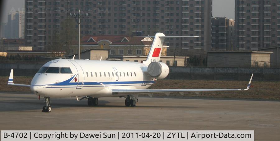 B-4702, 2000 Canadair CRJ-200LR (CL-600-2B19) C/N 7455, DLC