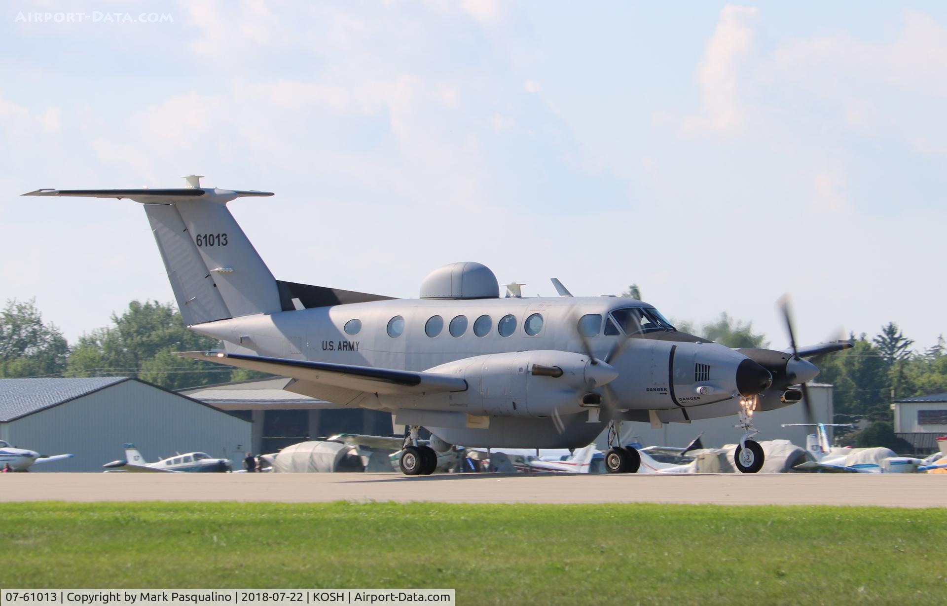 07-61013, 1988 Beech C-12 C/N FA-144, Beech C-12
