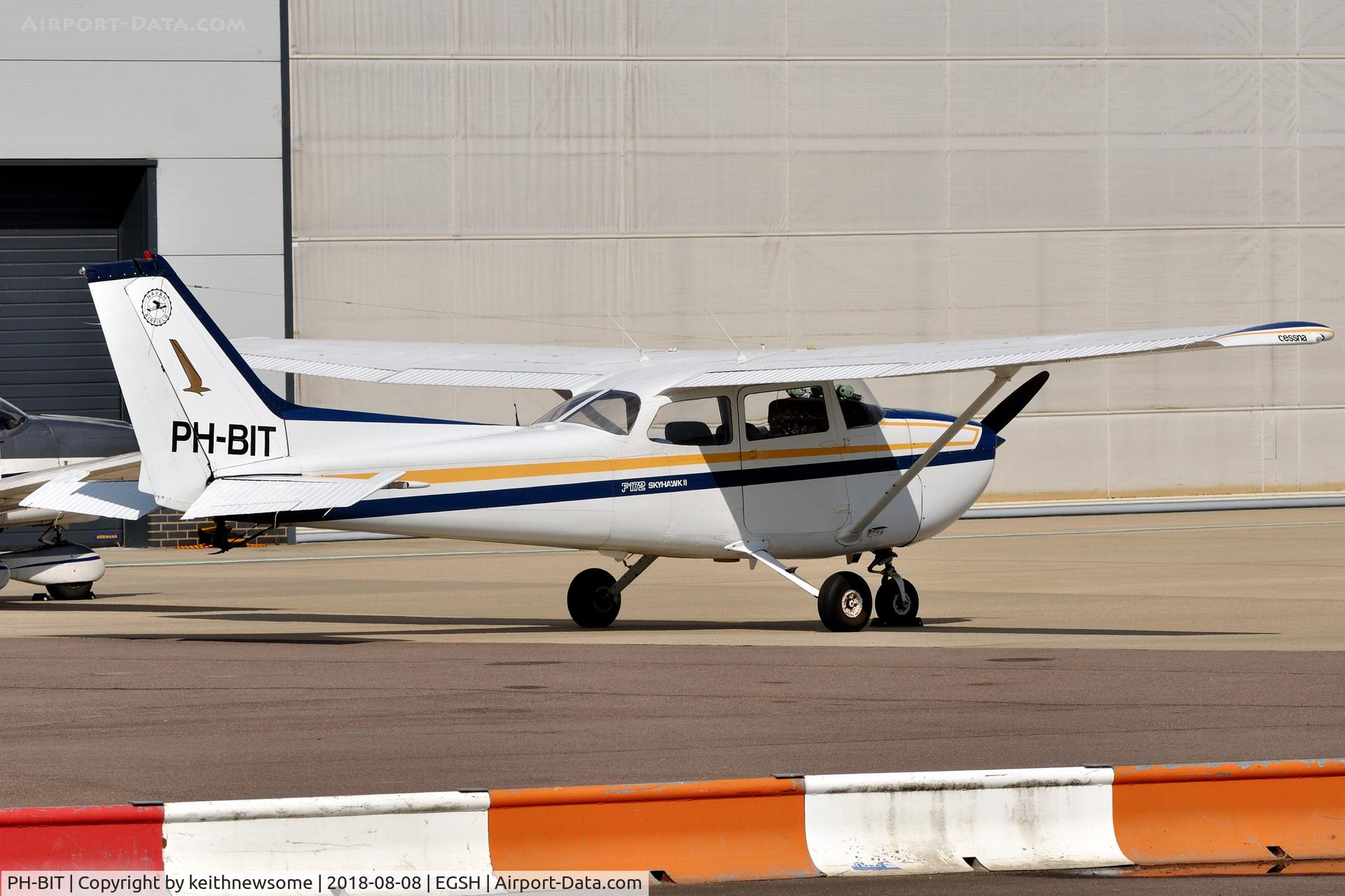 PH-BIT, Reims F172N Skyhawk C/N 1863, Return Visitor.