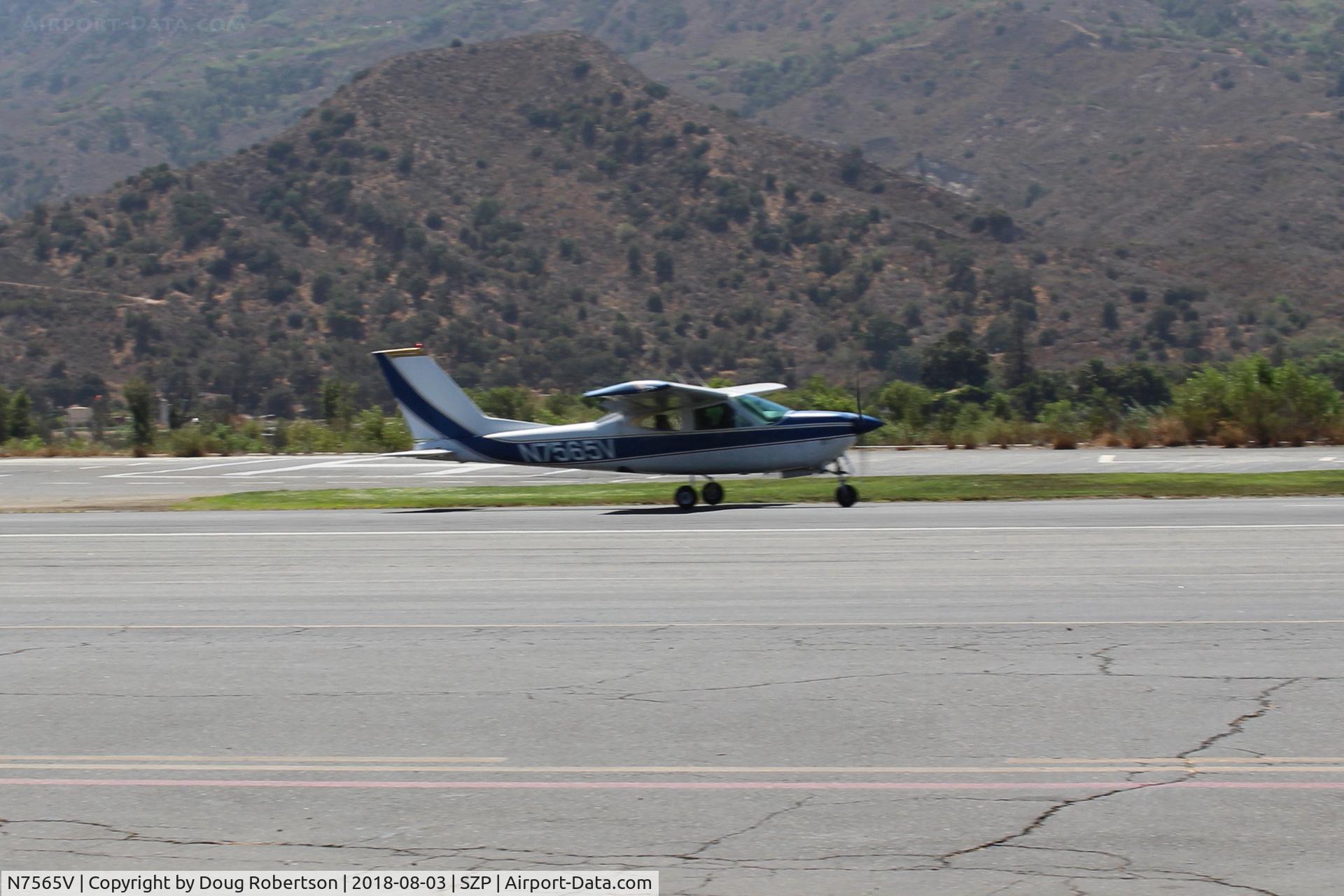 N7565V, 1976 Cessna 177RG Cardinal C/N 177RG0856, 1976 Cessna 177RG CARDINAL, Lycoming IO-360-A1B6D, takeoff roll Rwy 22