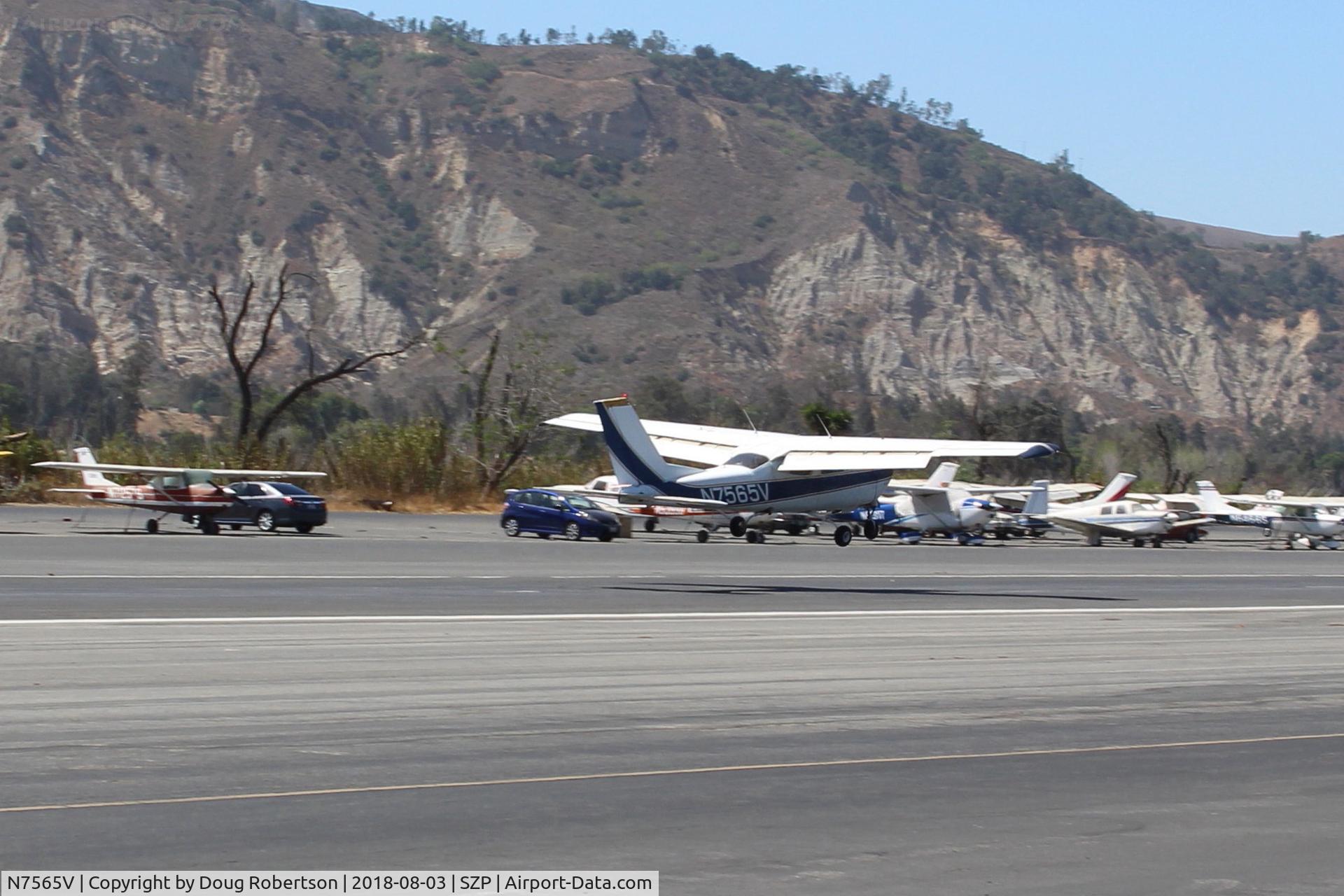 N7565V, 1976 Cessna 177RG Cardinal C/N 177RG0856, 1976 Cessna 177RG CARDINAL, Lycoming IO-360-A1B6D, landing Rwy  22