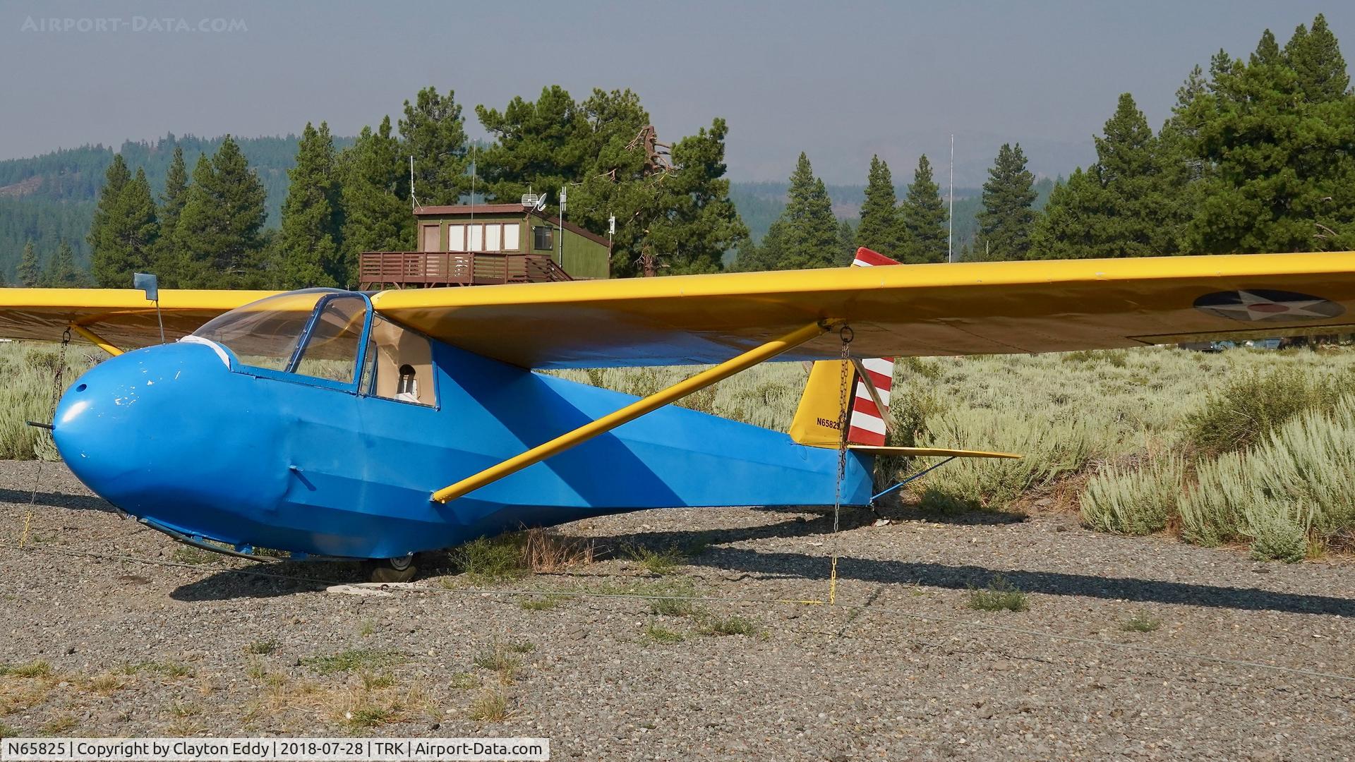 N65825, 1973 Schweizer SGS 2-33A C/N 305, Truckee Airport California 2018.