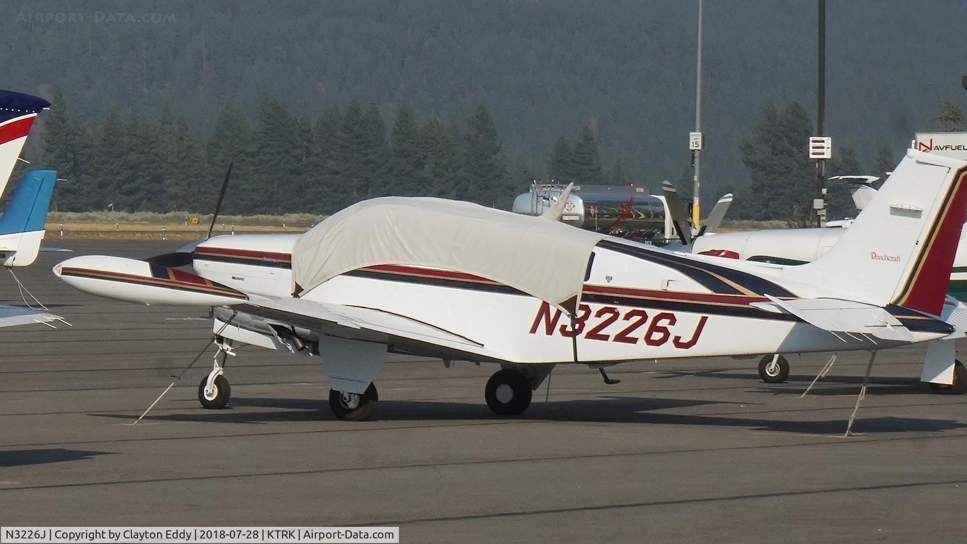 N3226J, 1994 Beech A36 Bonanza 36 C/N E-2855, Truckee Airport California 2018.