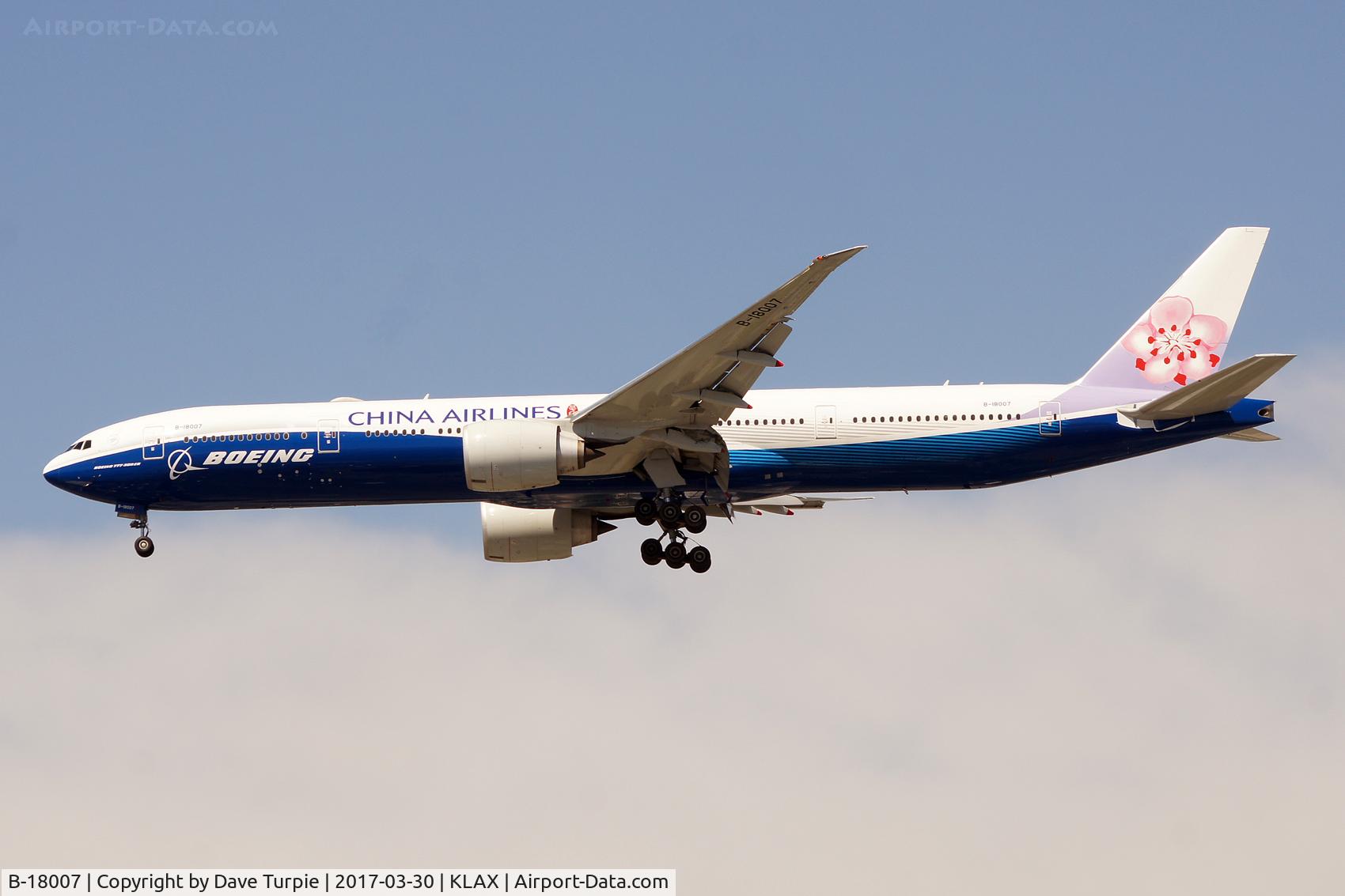 B-18007, 2016 Boeing 777-309/ER C/N 43982, No comment.