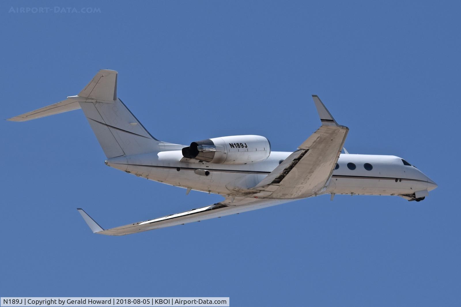 N189J, Gulfstream Aerospace G-IV C/N 1068, Departing RWY 28R.