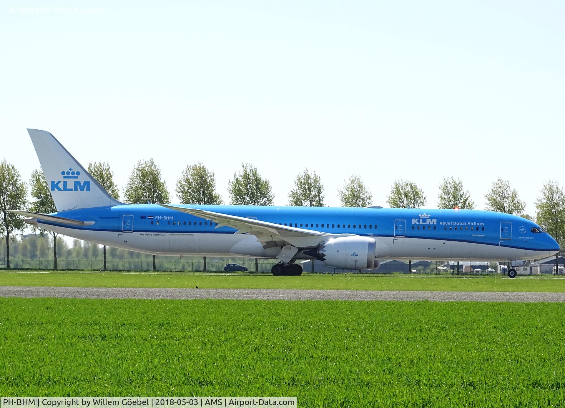 PH-BHM, 2017 Boeing 787-906 Dreamliner C/N 38776, Taxi to runway 36L of Schiphol Airport