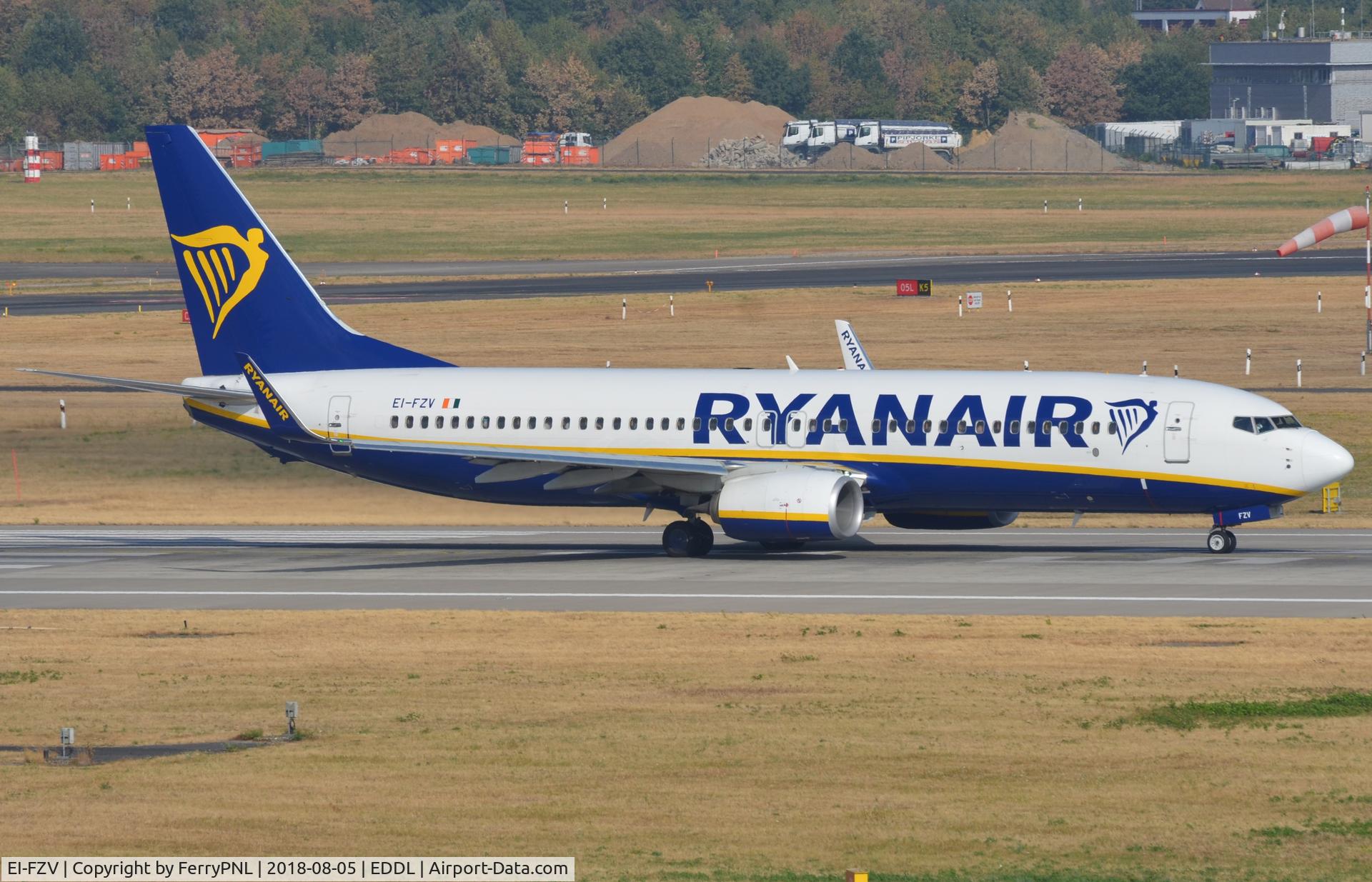 EI-FZV, 2017 Boeing 737-800 C/N 44794, Rynair B738 departing for Spain.