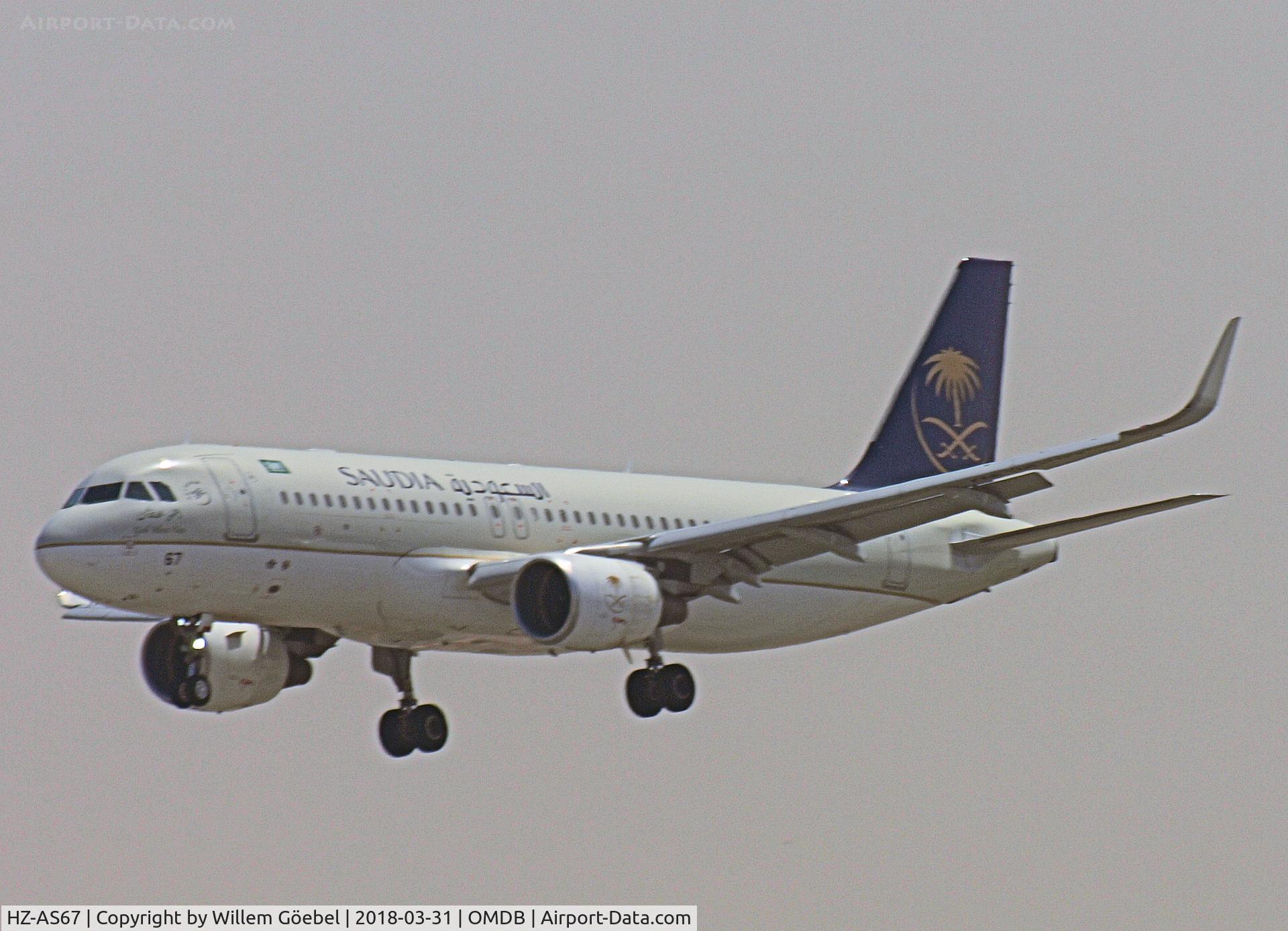 HZ-AS67, 2018 Airbus A320-214 C/N 8072, Landing on DUBAI INTERNATIONAL Airport