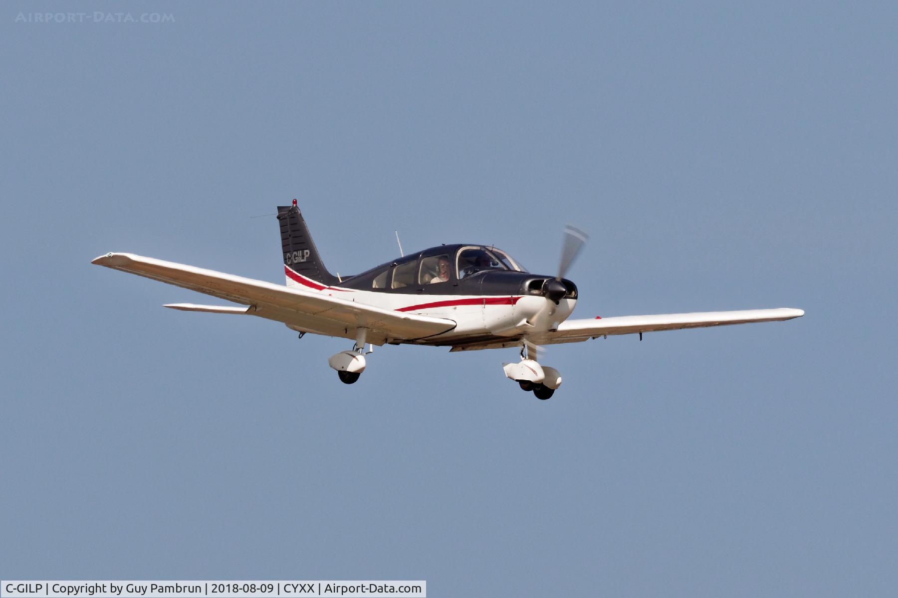 C-GILP, 1976 Piper PA-28-151 Cherokee Warrior C/N 287615044, Landing