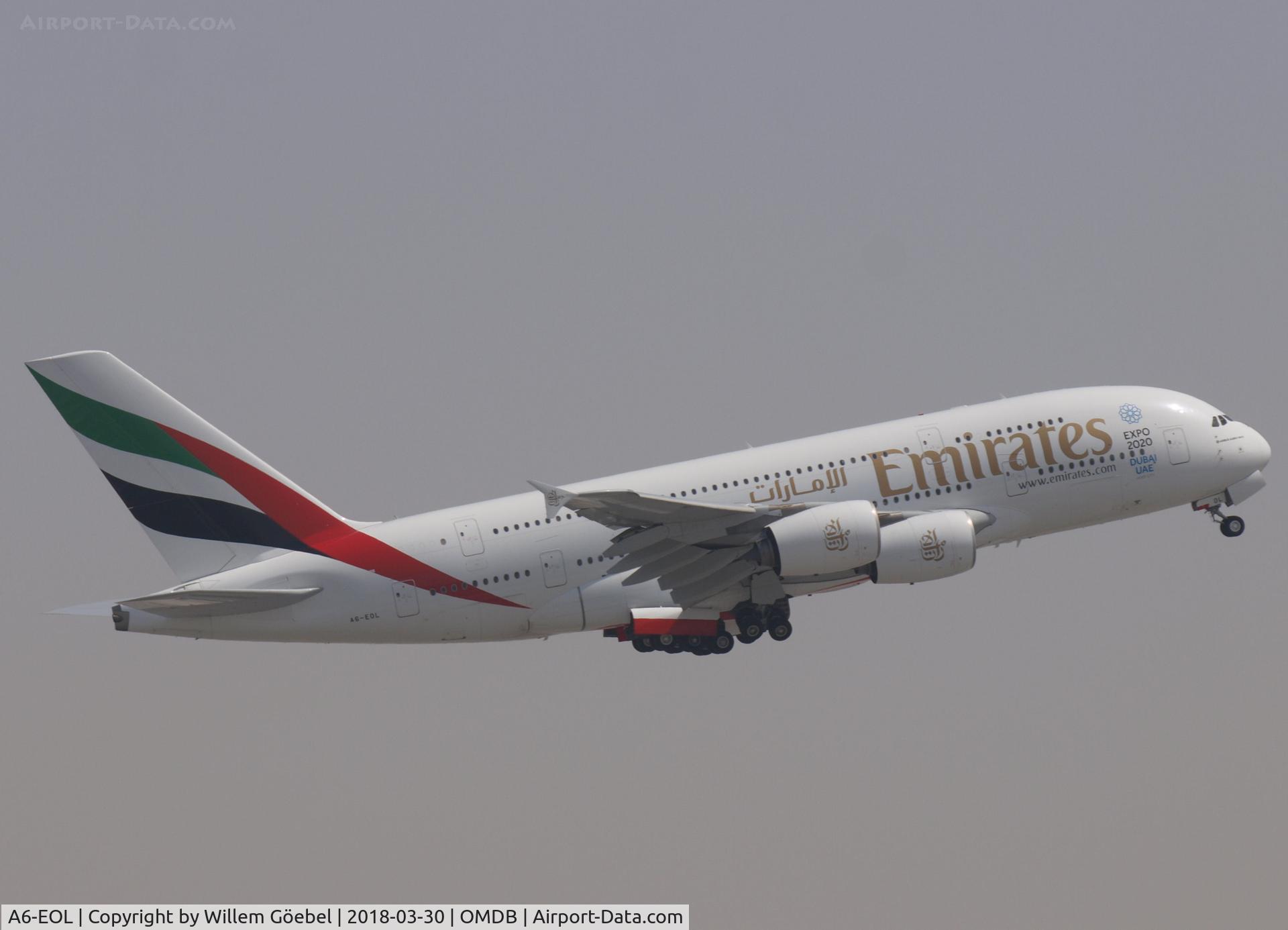 A6-EOL, 2015 Airbus A380-861 C/N 186, Take off from DUBAI INTERNATIONAL Airport