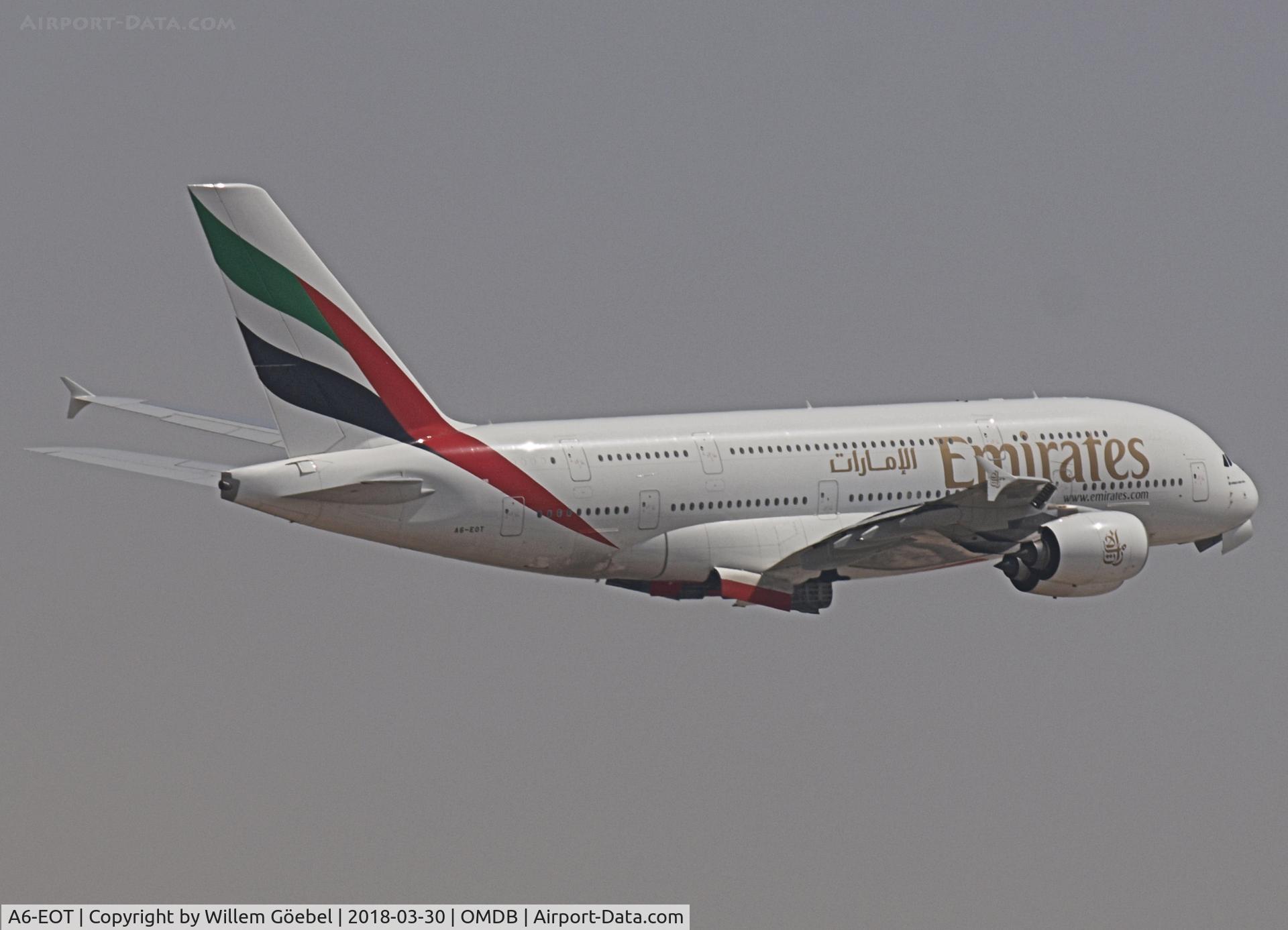 A6-EOT, 2015 Airbus A380-861 C/N 204, Take off from DUBAI INTERNATIONAL Airport
