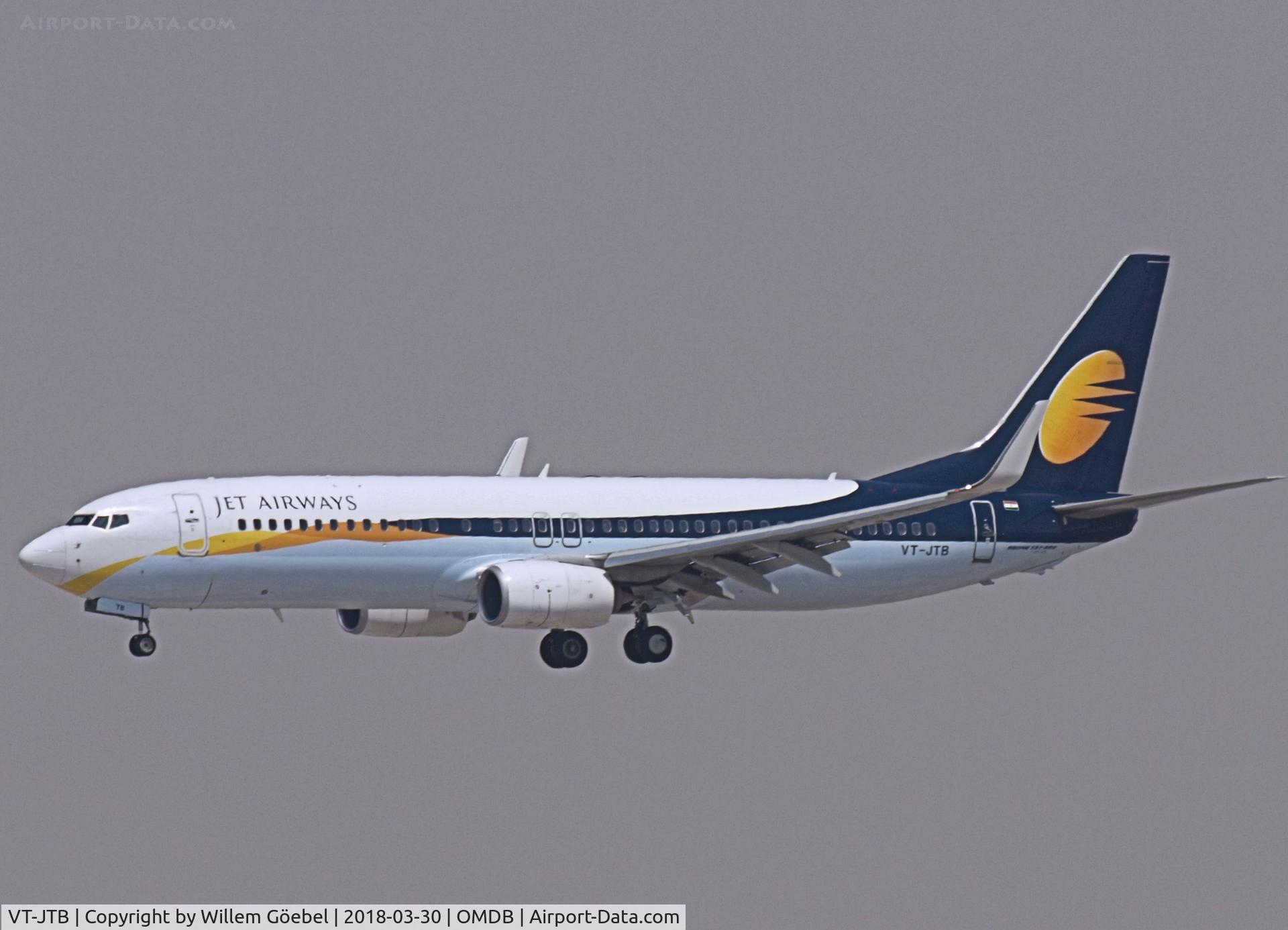 VT-JTB, 2014 Boeing 737-85R C/N 39070, Landing on DUBAI INTERNATIONAL Airport