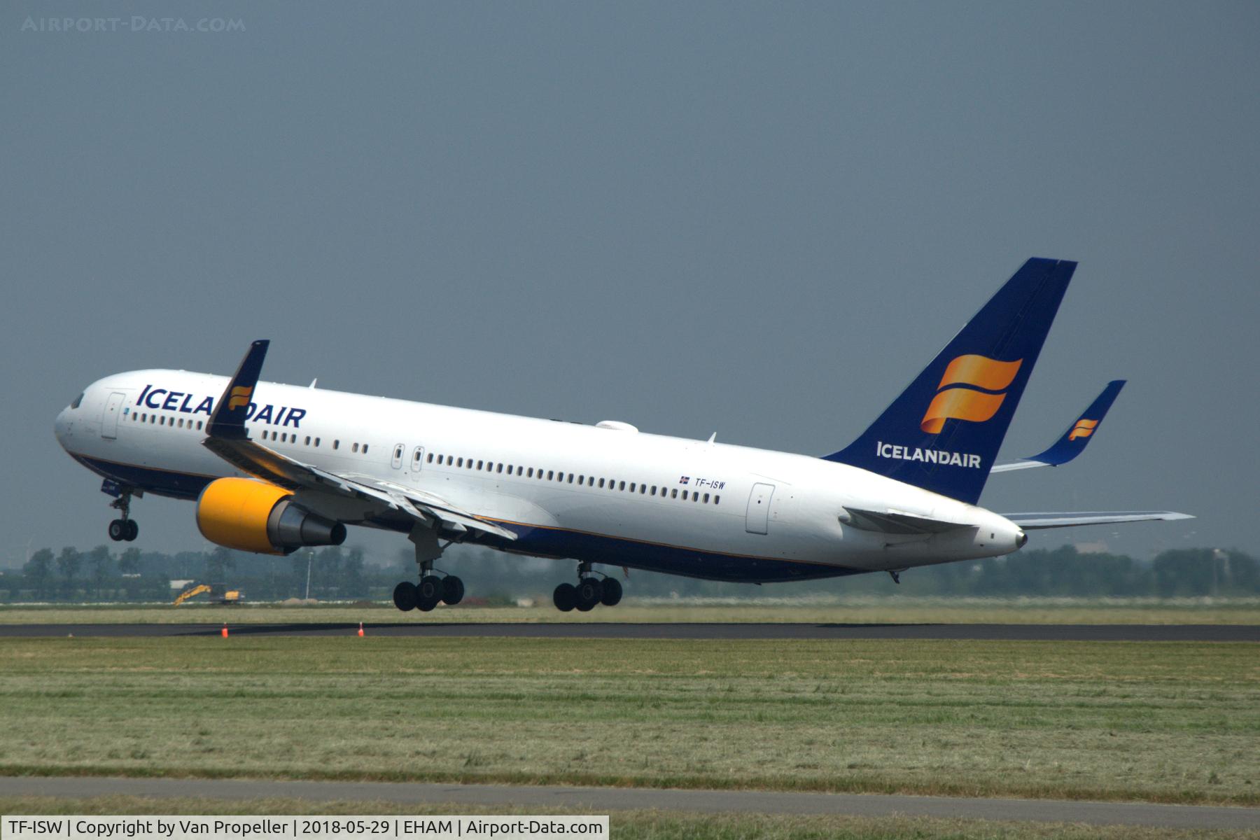 TF-ISW, 1997 Boeing 767-319/ER C/N 28745, Icelandair Boeing 767-319ER taking off from Schiphol airport, the Netherlands