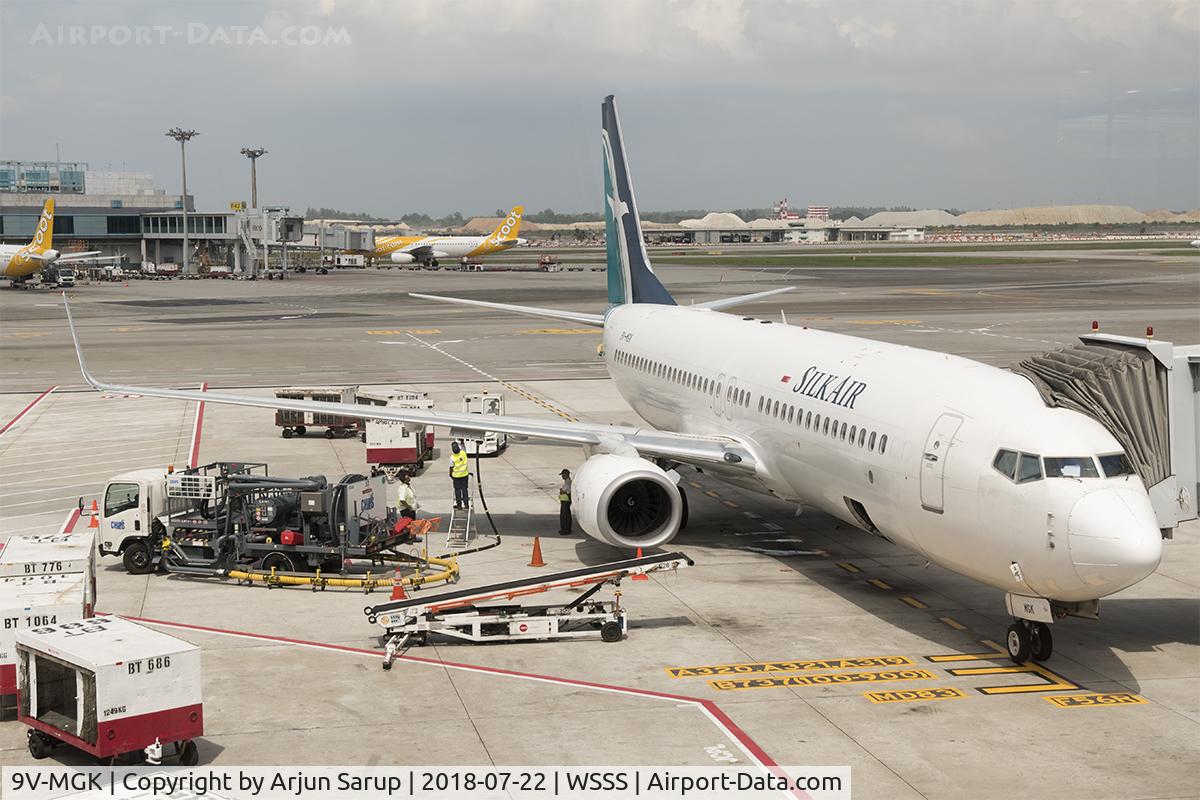 9V-MGK, 2015 Boeing 737-8SA C/N 44227, At the gate at Changi Terminal 2.