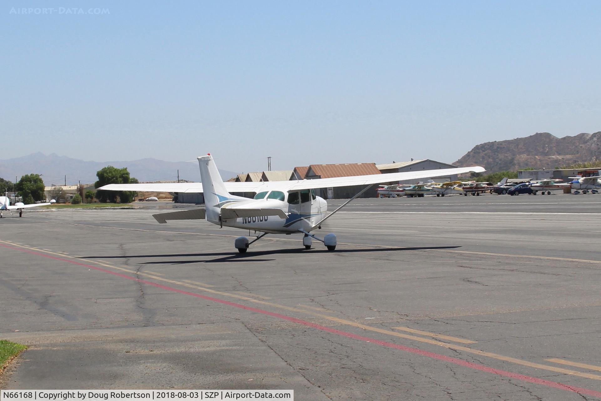 N66168, 1983 Cessna 172P C/N 17275974, 1983 Cessna 172P SKYHAWK, Lycoming O-320-D2J 160 Hp, taxi to Rwy 22