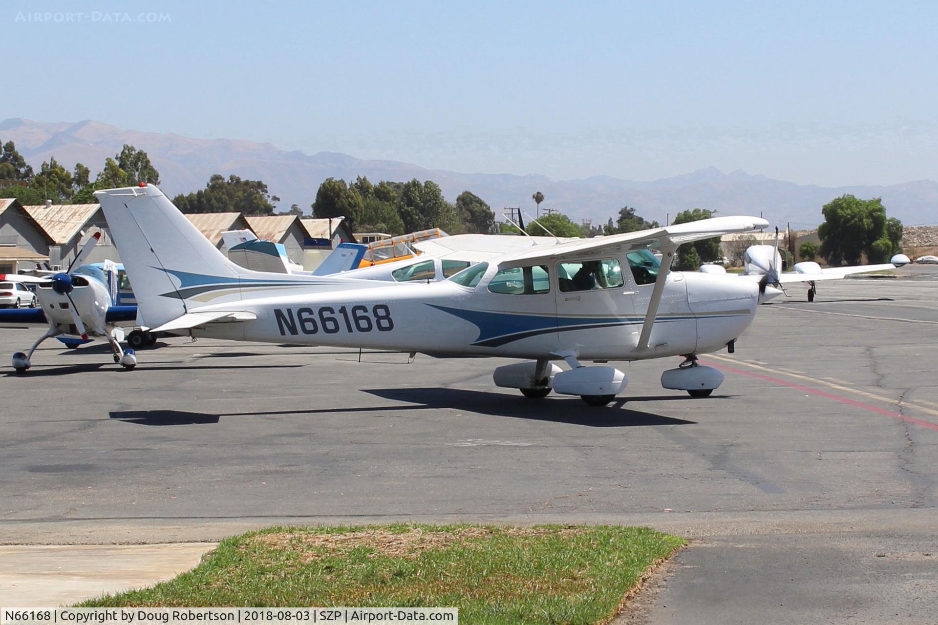 N66168, 1983 Cessna 172P C/N 17275974, 1983 Cessna 172P SKYHAWK, Lycoming O-320-D2J 160 Hp, taxi to Rwy 22