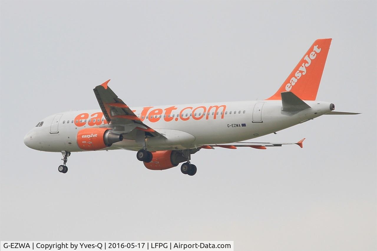 G-EZWA, 2012 Airbus A320-214 C/N 5201, Airbus A320-214, Short approach rwy 27R, Paris-Roissy Charles De Gaulle airport (LFPG-CDG)