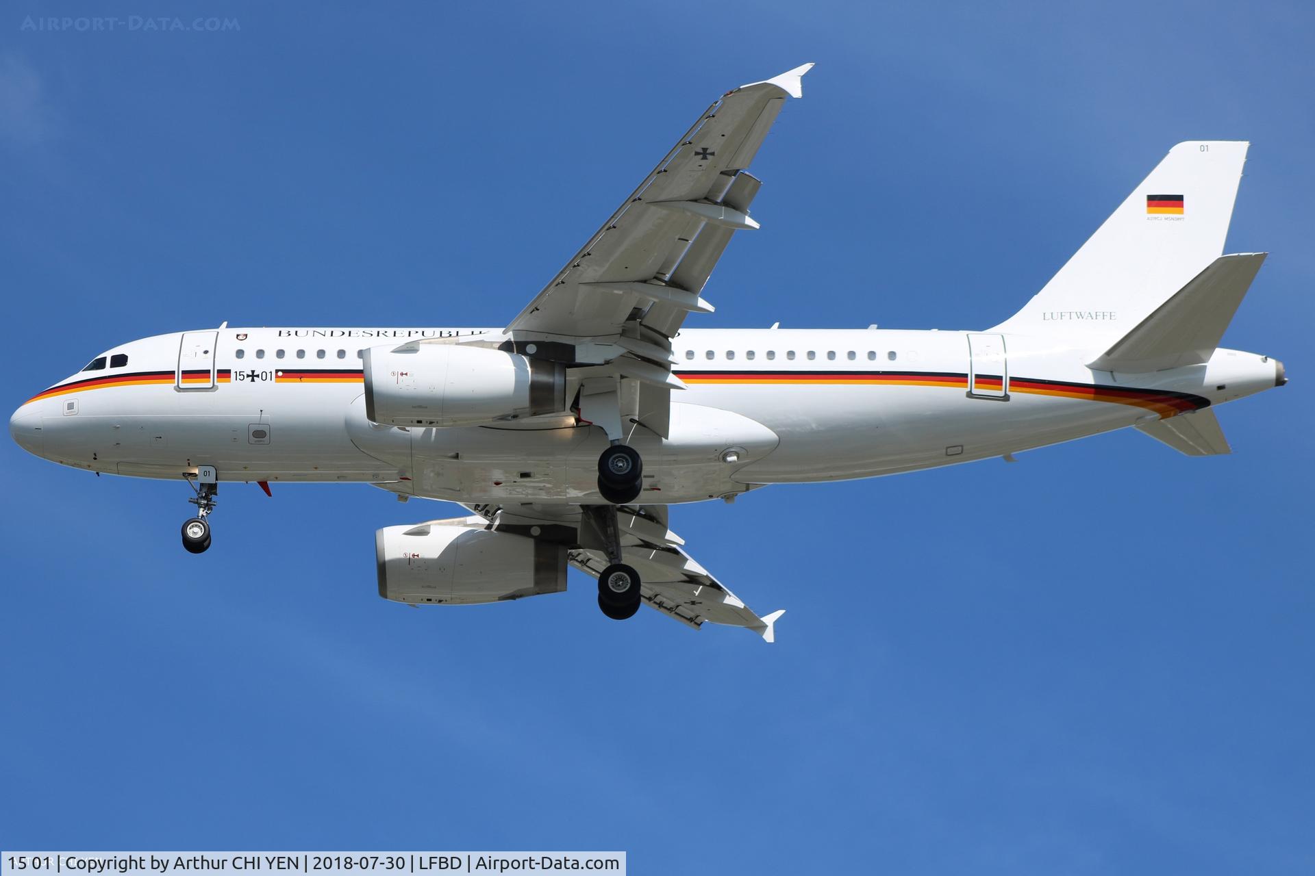 15 01, 2009 Airbus ACJ319 (A319-133/CJ) C/N 3897, Luftwaffe A319 on final RWY 23.