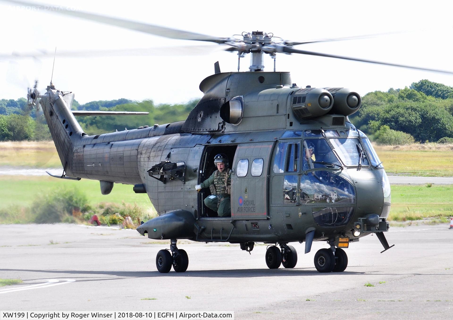 XW199, 1971 Westland Puma HC.1 C/N 1042/F9746, Visiting RAF Puma HC.2 helicopter.