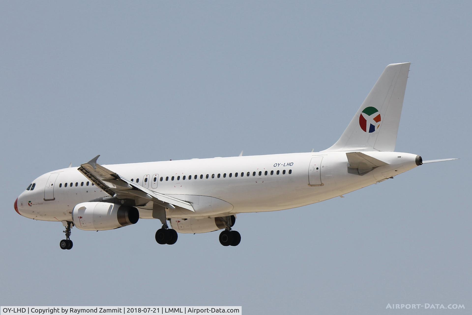 OY-LHD, 1990 Airbus A320-231 C/N 0113, A320 OY-LHD Danish Air Transport