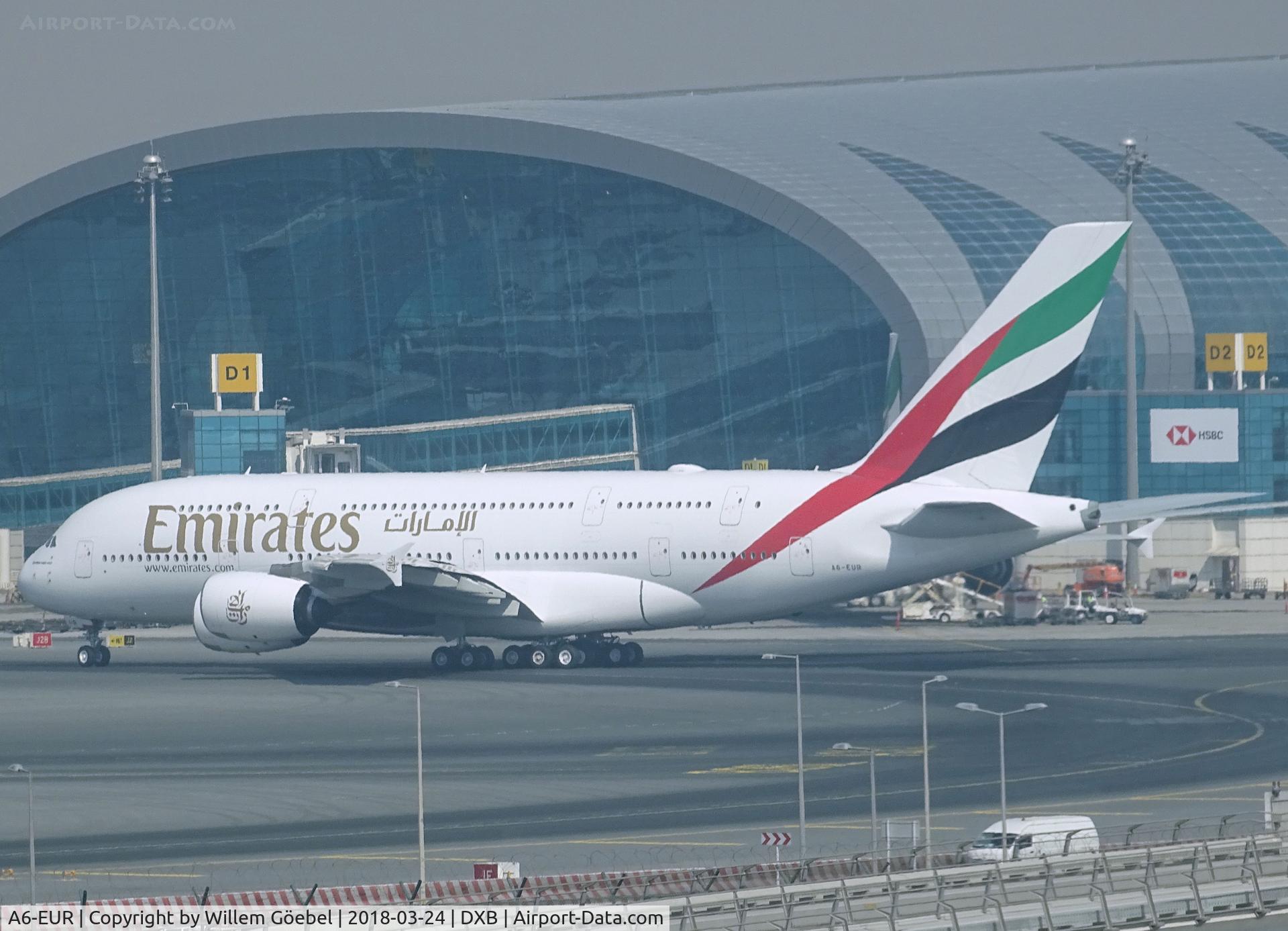 A6-EUR, 2016 Airbus A380-842 C/N 232, Drive to te gate of DXB