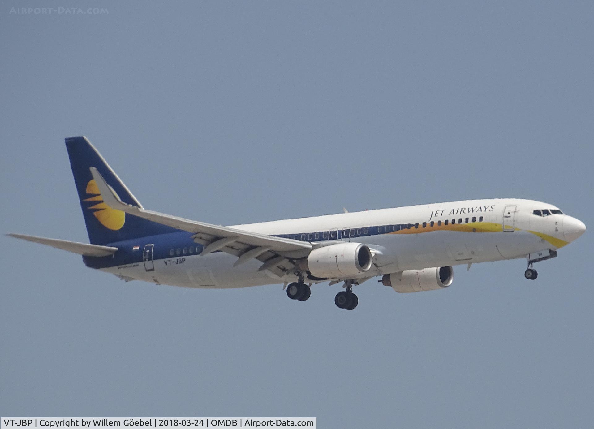 VT-JBP, 2009 Boeing 737-86N C/N 36819, Landing on DUBAI INTERNATIONAL Airport