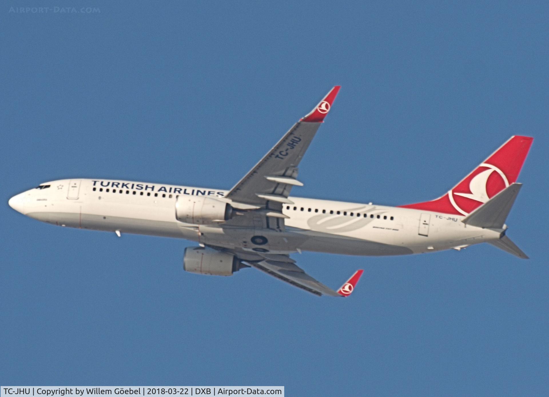 TC-JHU, 2013 Boeing 737-8F2 C/N 42002, Take off from DUBAI INTERNATIONAL Airport