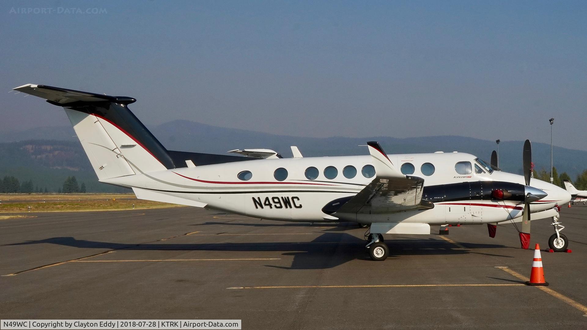 N49WC, 1996 Raytheon Aircraft Company B300 C/N FL-144, Truckee Airport California 2018.