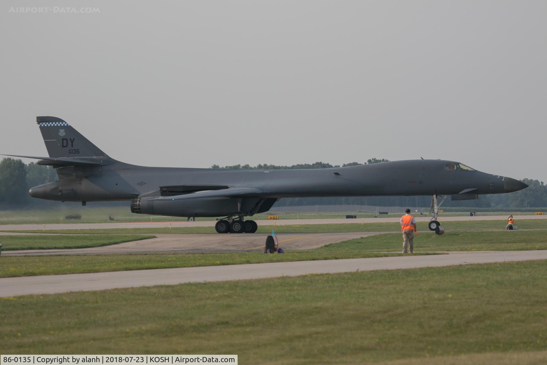 86-0135, 1986 Rockwell B-1B Lancer C/N 95, Taxiing into Boeing Plaza for static display, AirVenture 2018