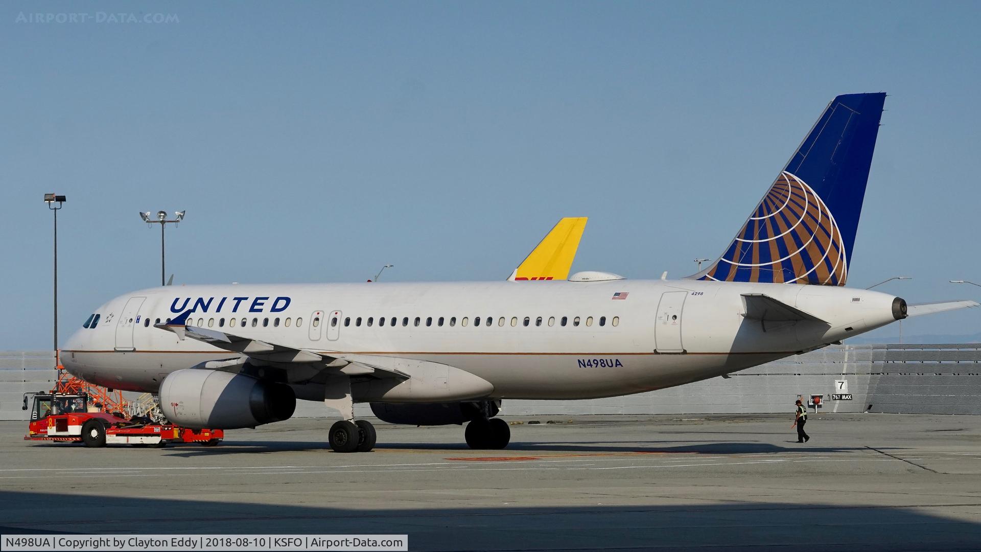 N498UA, 2002 Airbus A320-232 C/N 1865, SFO 2018.