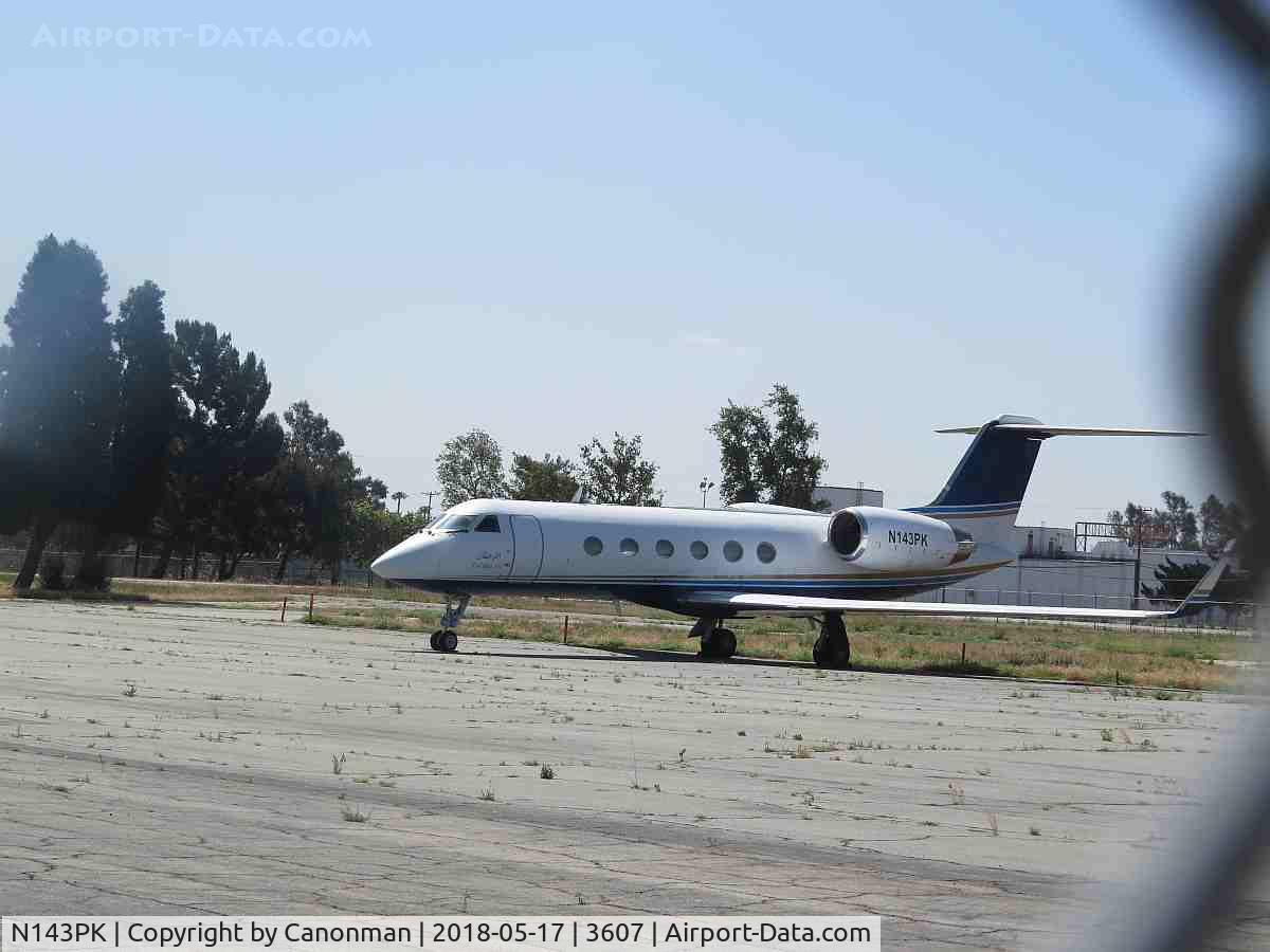 N143PK, 1990 Gulfstream Aerospace G-1159C Gulfstream IV C/N 1143, Parked