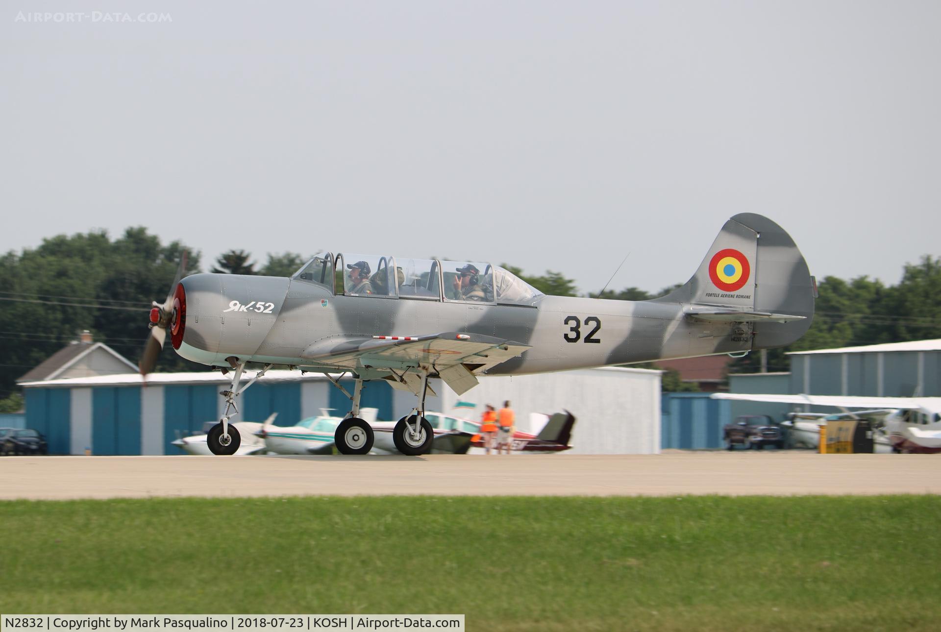 N2832, 1986 Yakovlev (Aerostar) Yak-52 C/N 866411, YAK-52