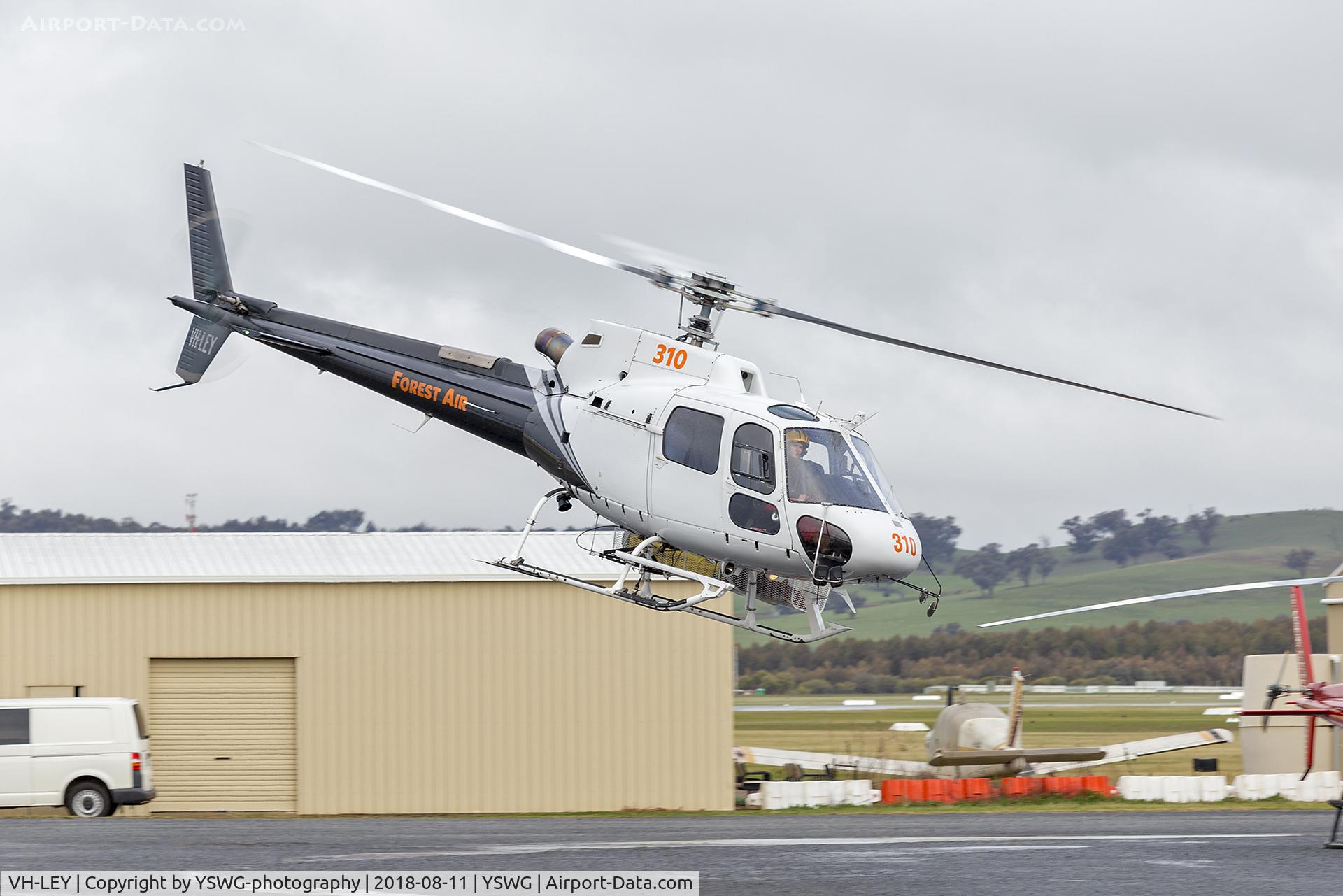 VH-LEY, 1983 Eurocopter AS350B-2 Ecureuil C/N 1686, Forest Air (VH-LEY) Aérospatiale AS 350B2 Ecureuil at Wagga Wagga Airport