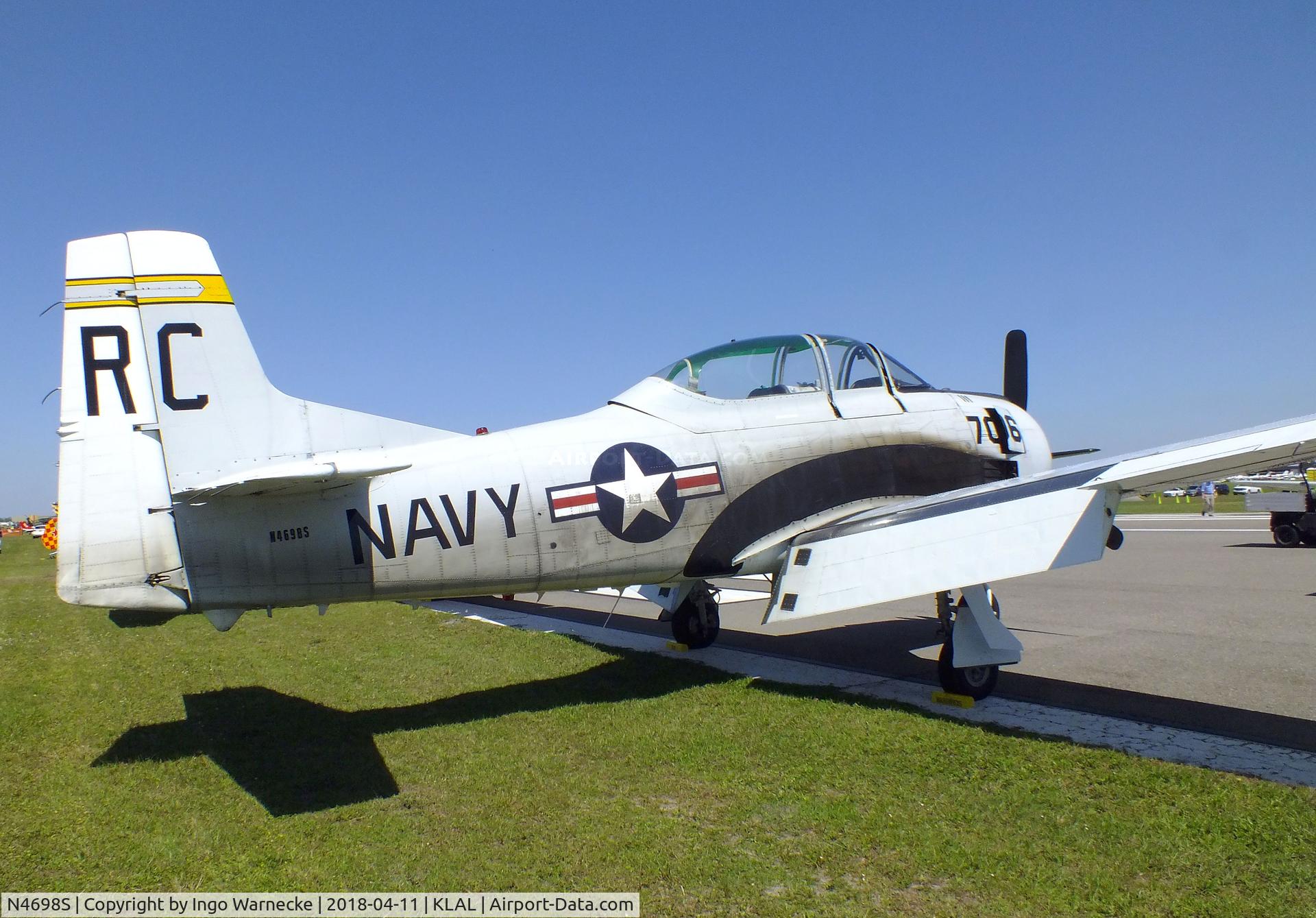 N4698S, North American T-28B Trojan C/N 200-69 (137706), North American T-28B Trojan at 2018 Sun 'n Fun, Lakeland FL