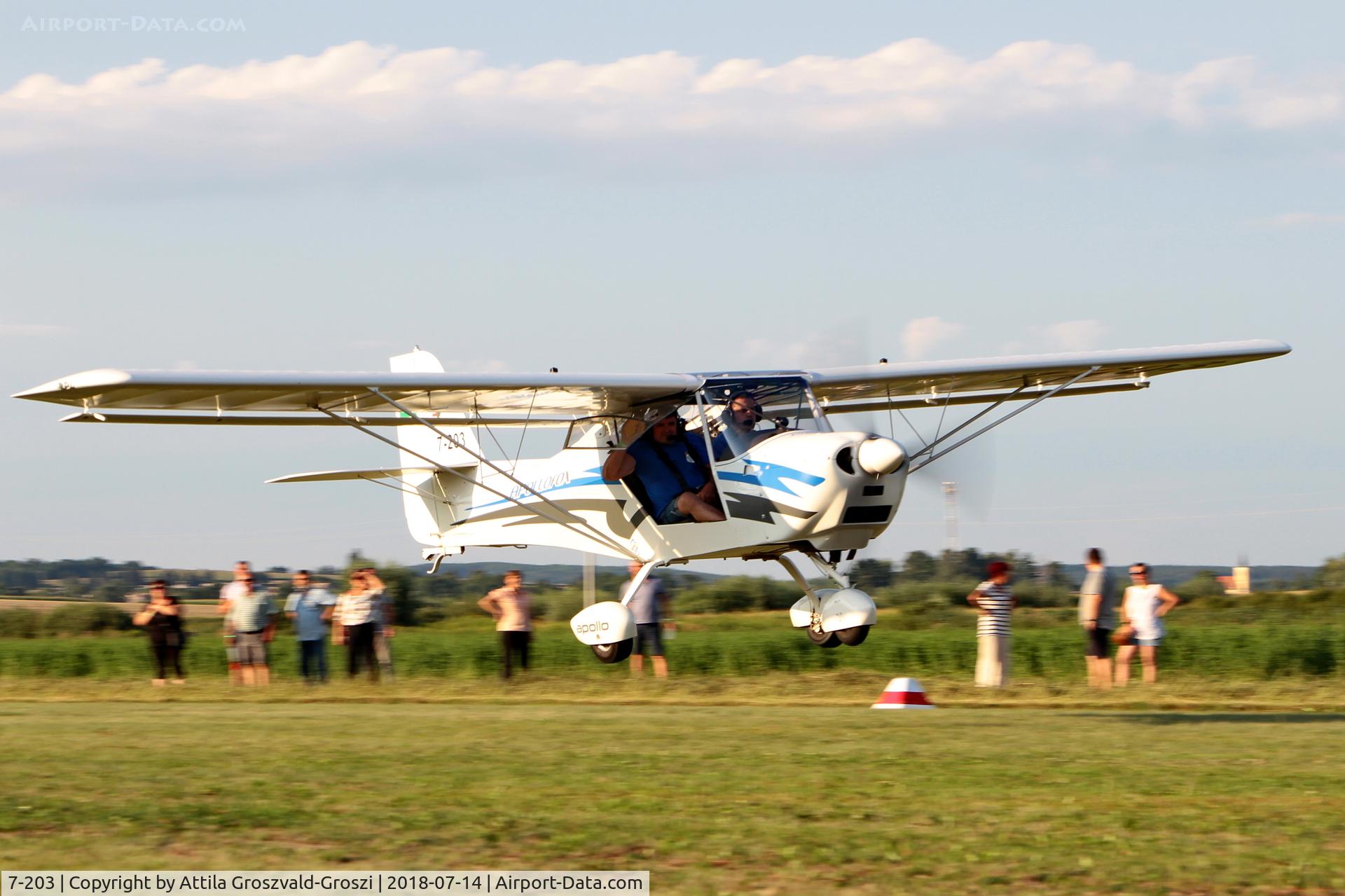7-203, 2016 Halley Apollo Fox C/N 090916, Becsehely Airfield, Hungary