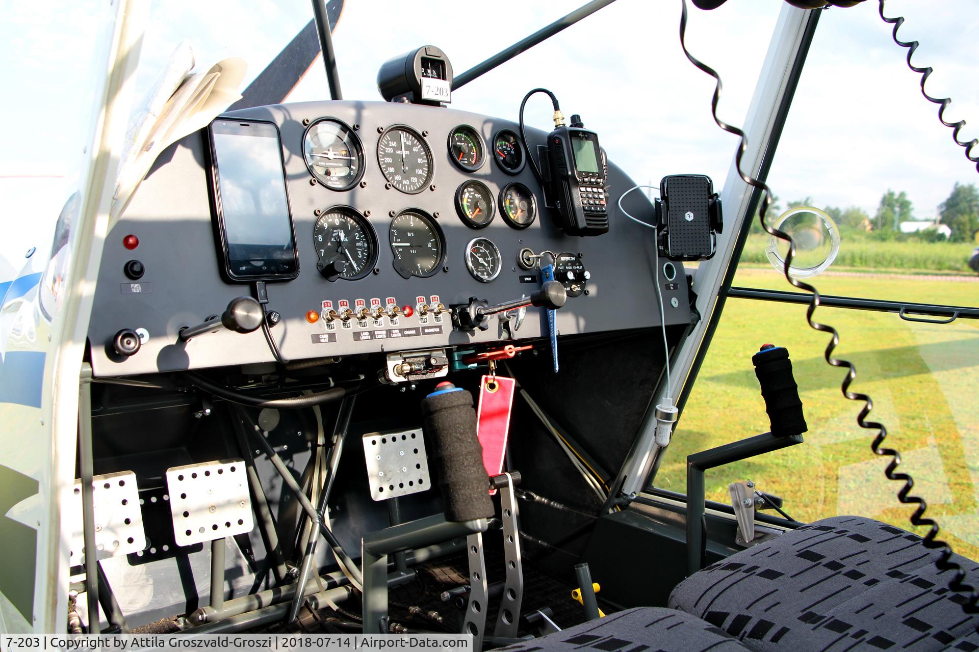 7-203, 2016 Halley Apollo Fox C/N 090916, Becsehely Airfield, Hungary