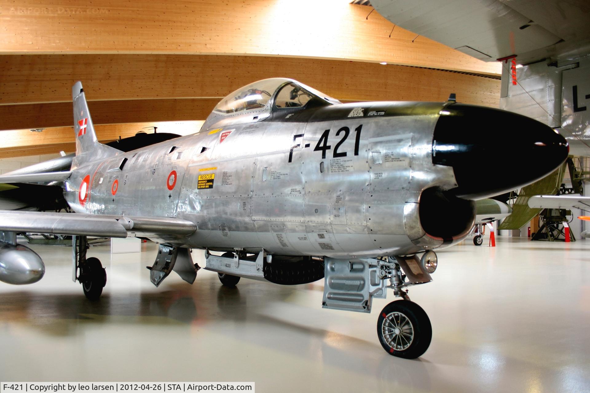 F-421, 1951 North American F-86D-35-NA Sabre C/N 173-554, Stauning 26.4.2012
