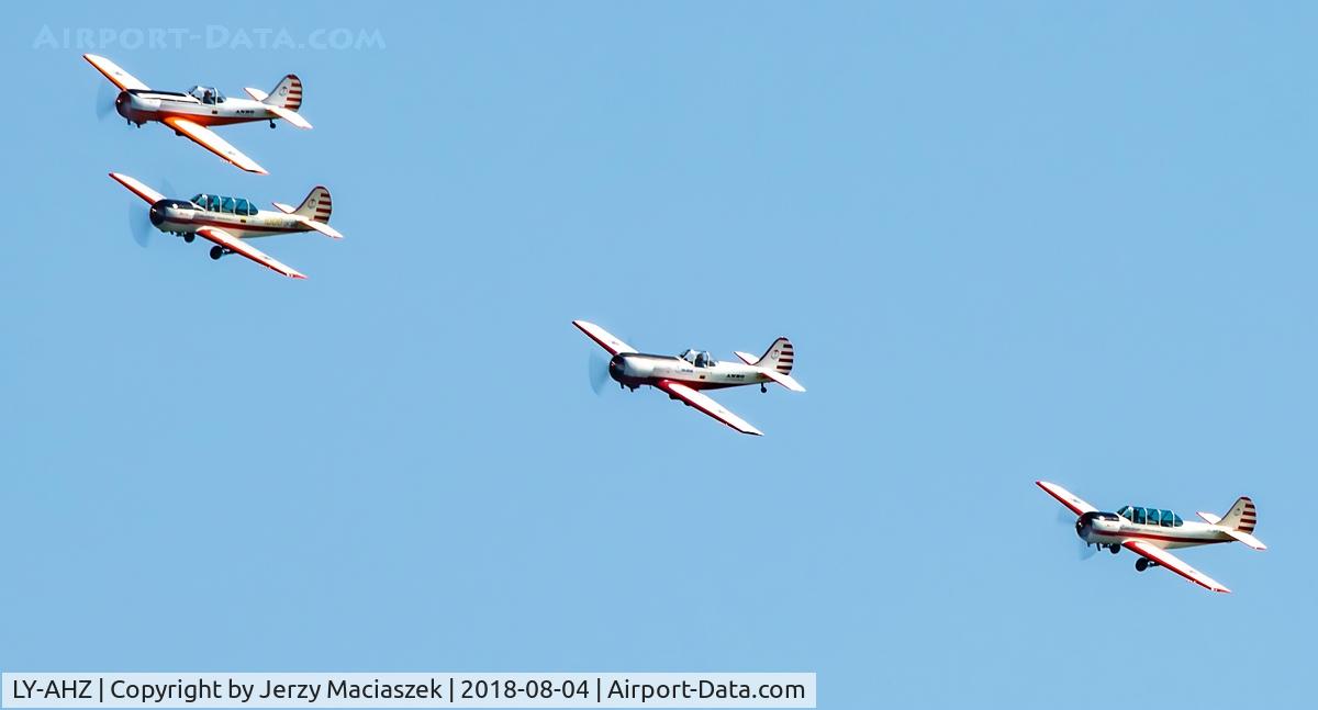 LY-AHZ, Yakovlev Yak-52 C/N 877608, Yakovlev Yak-52