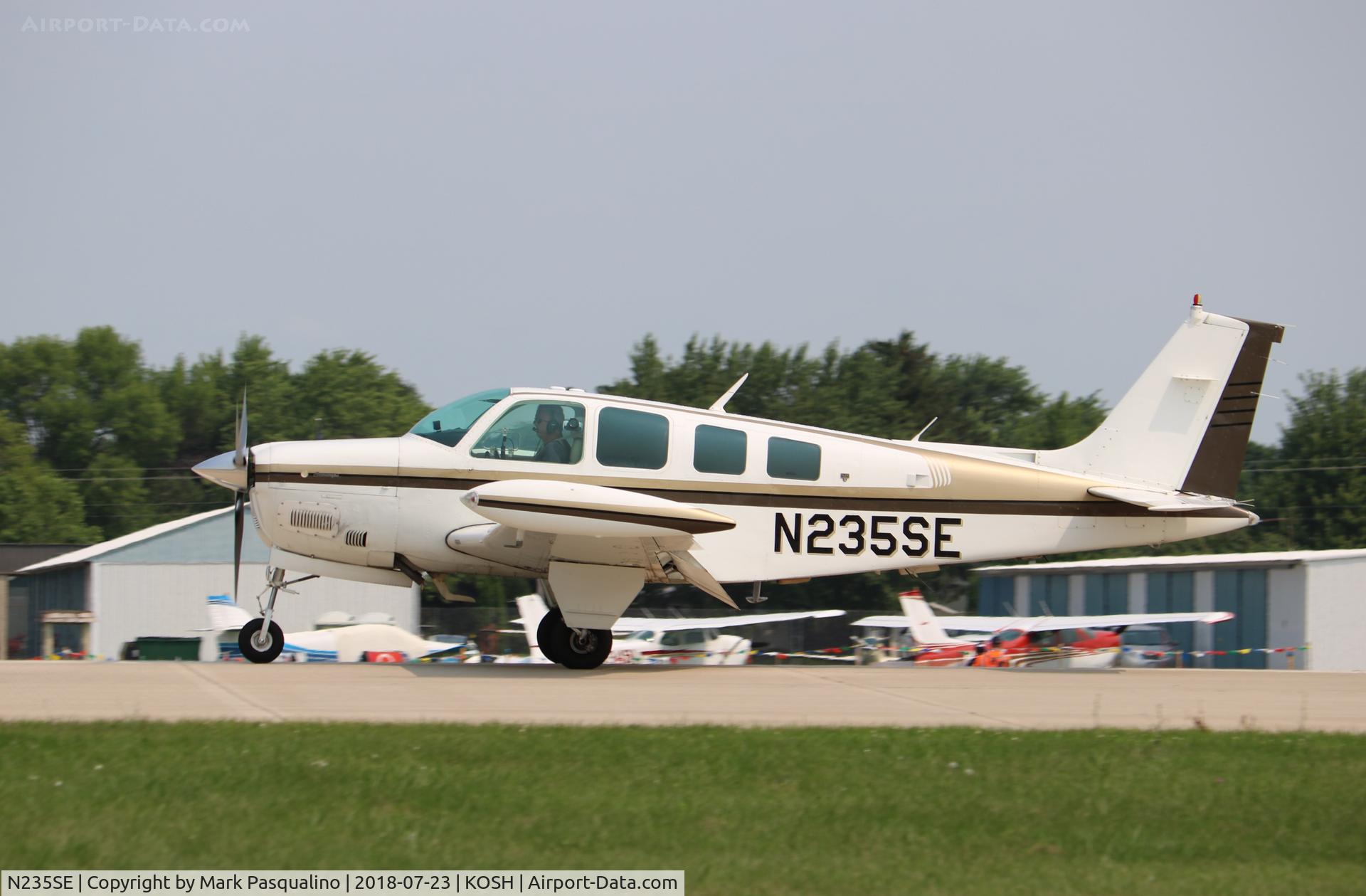 N235SE, 1981 Beech A36 Bonanza 36 C/N E-1953, Beech A36